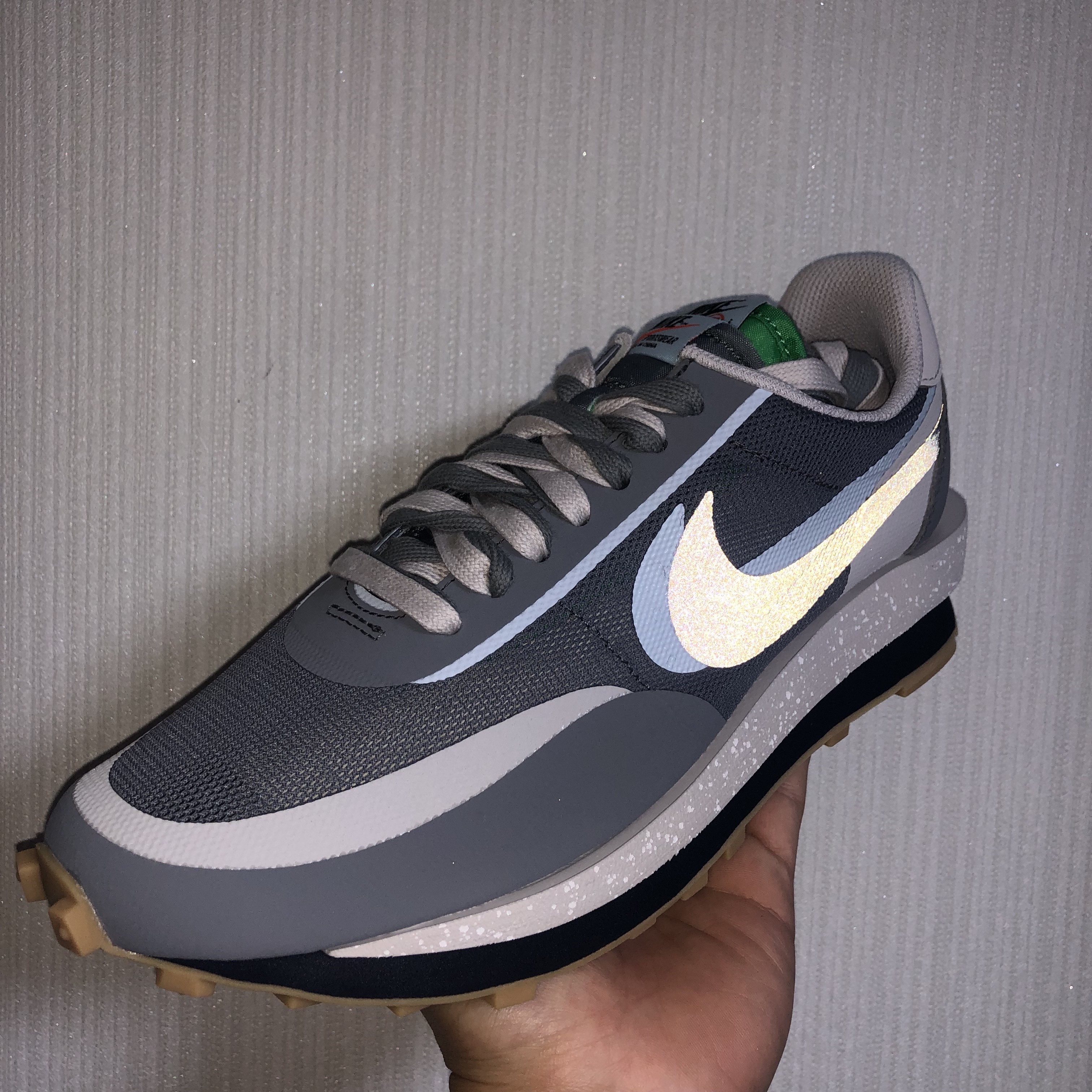 Nike x Sacai x Clot LDWaffle Cool Grey 착용 스타일 - 5