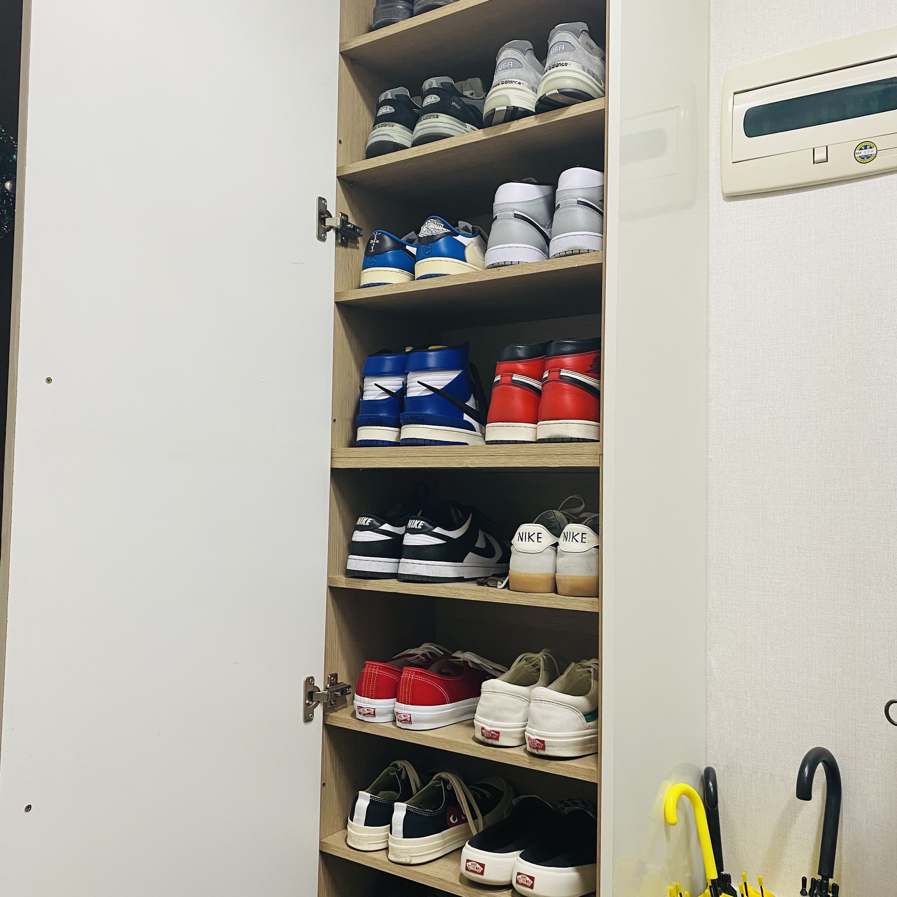 Jordan 1 Retro High OG Defiant SB LA to Chicago, Jordan 1 x Travis Scott x Fragment Retro Low OG SP Military Blue 착용 스타일