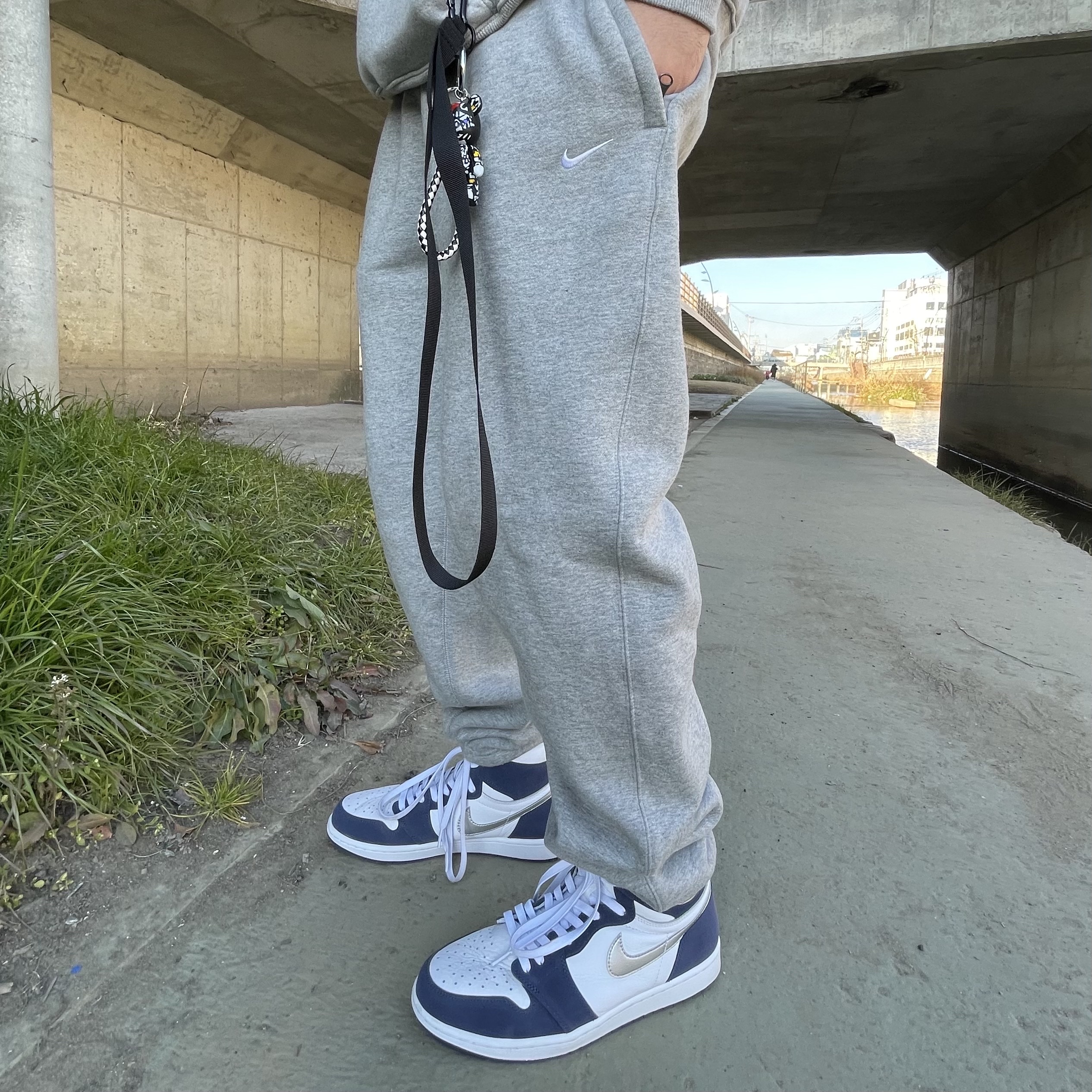 Jordan 1 Retro High OG CO.JP Midnight Navy 착용 스타일 - 1