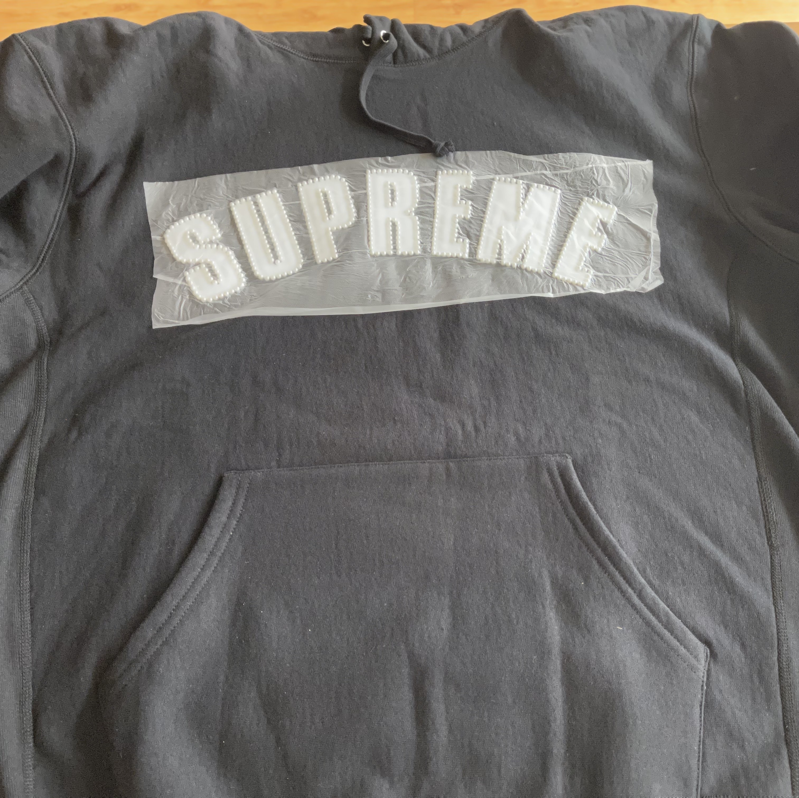 Supreme Pearl Logo Hooded Sweatshirt Black - 21FW 착용 스타일 - 2