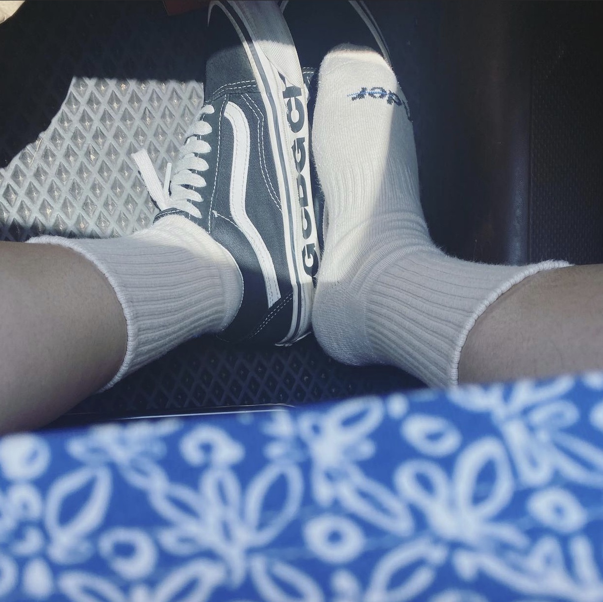 Vans Vault x CDG OG Old Skool LX Side Wall 착용 스타일 - 2