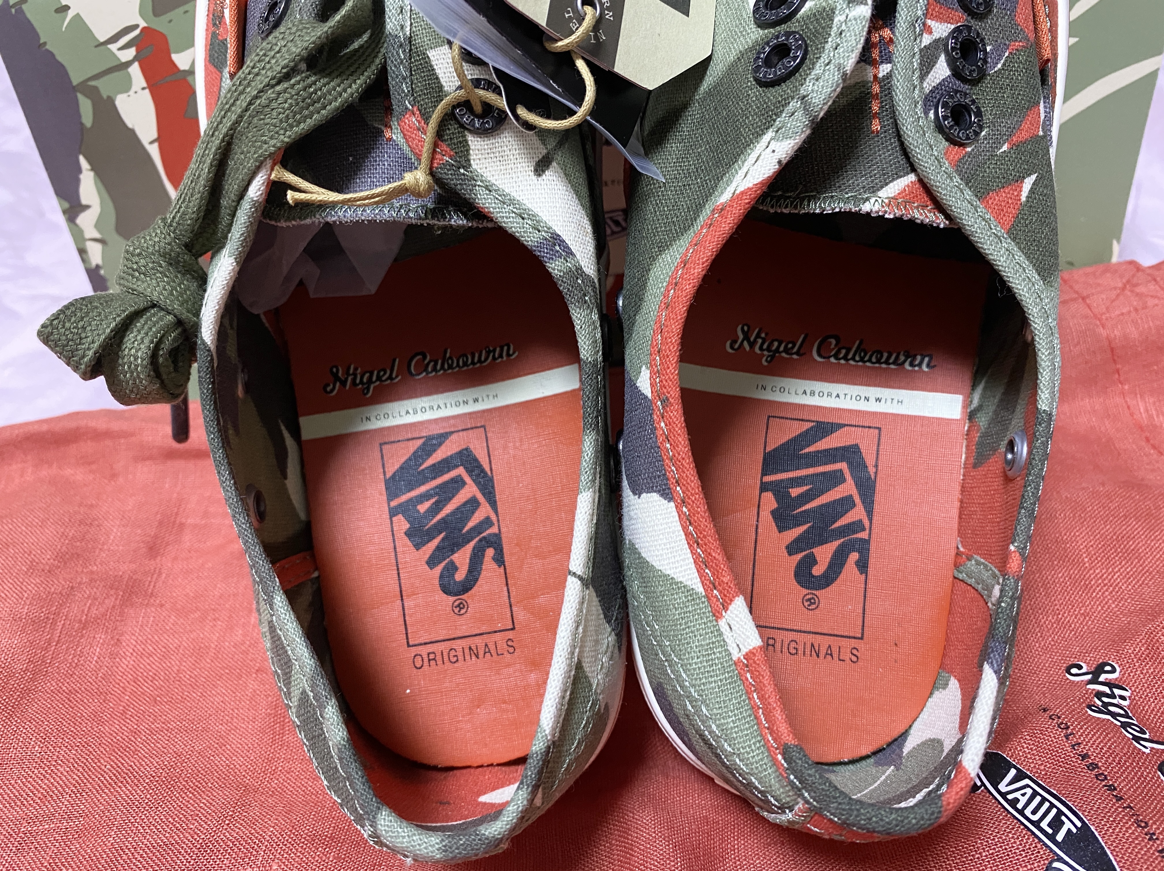 Vans Vault x Nigel Cabourn OG Authentic LX Army Green Camo 착용 스타일 - 3