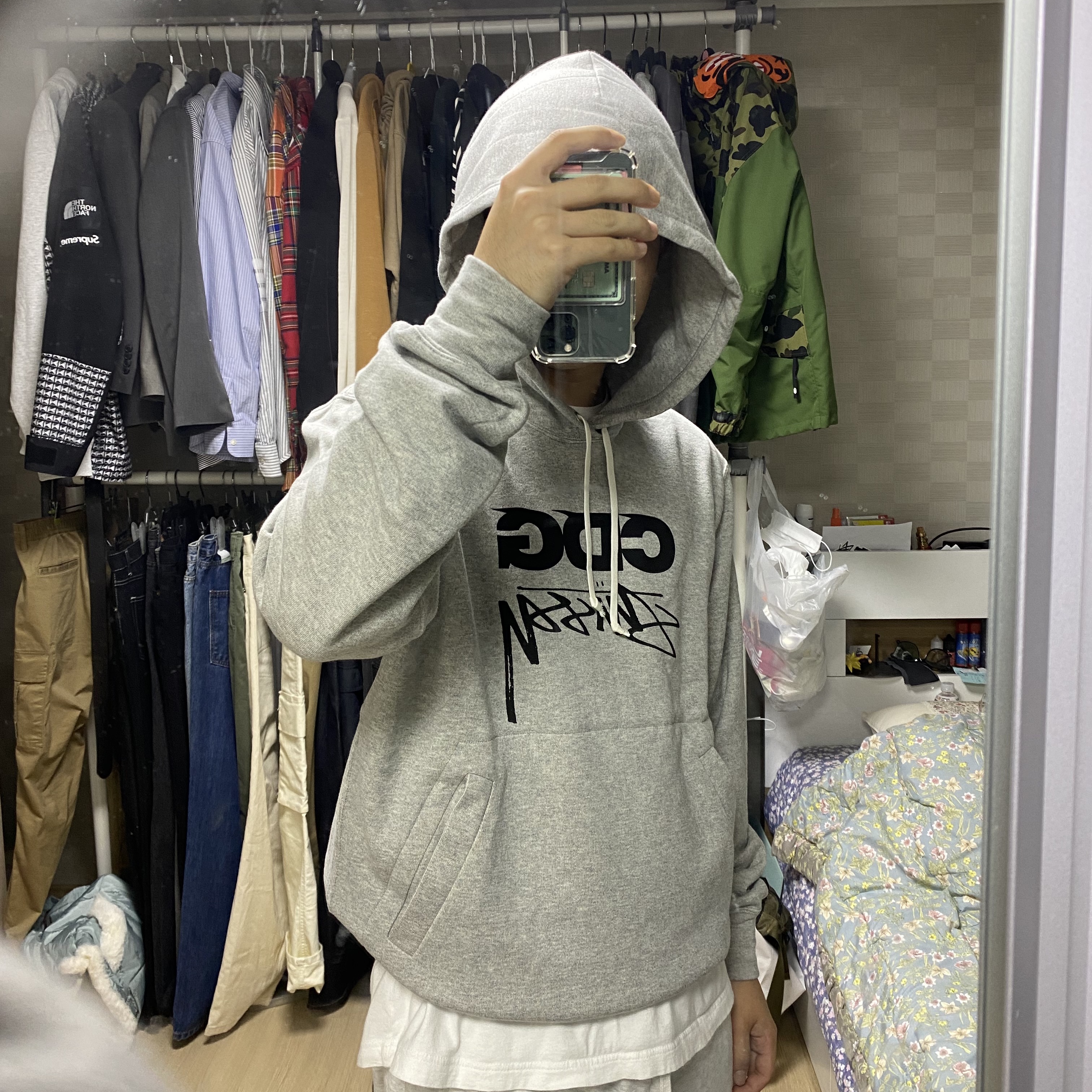 CDG x Stussy Hoodie Grey 착용 스타일