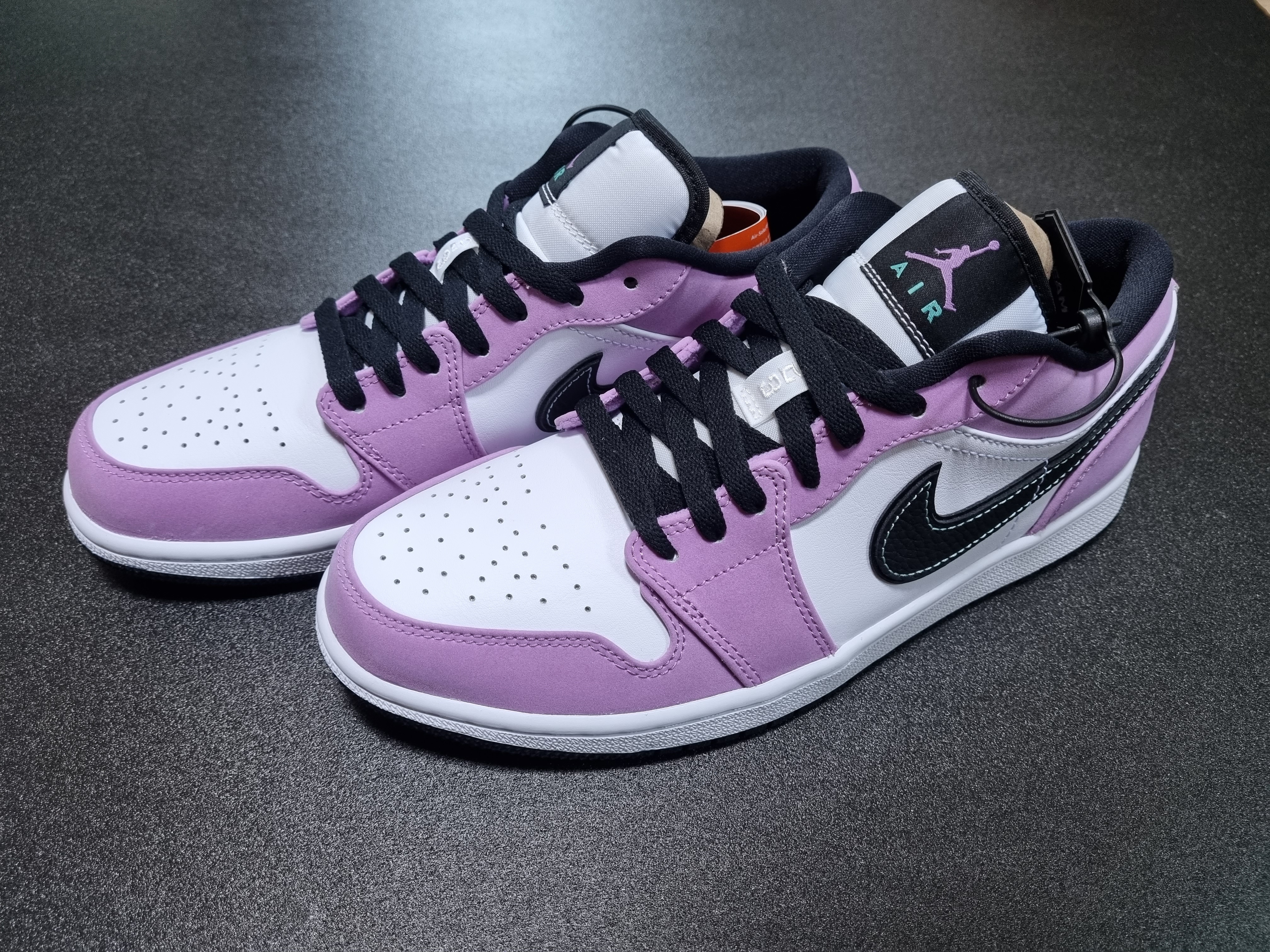 Jordan 1 Low SE Violet Shock 착용 스타일