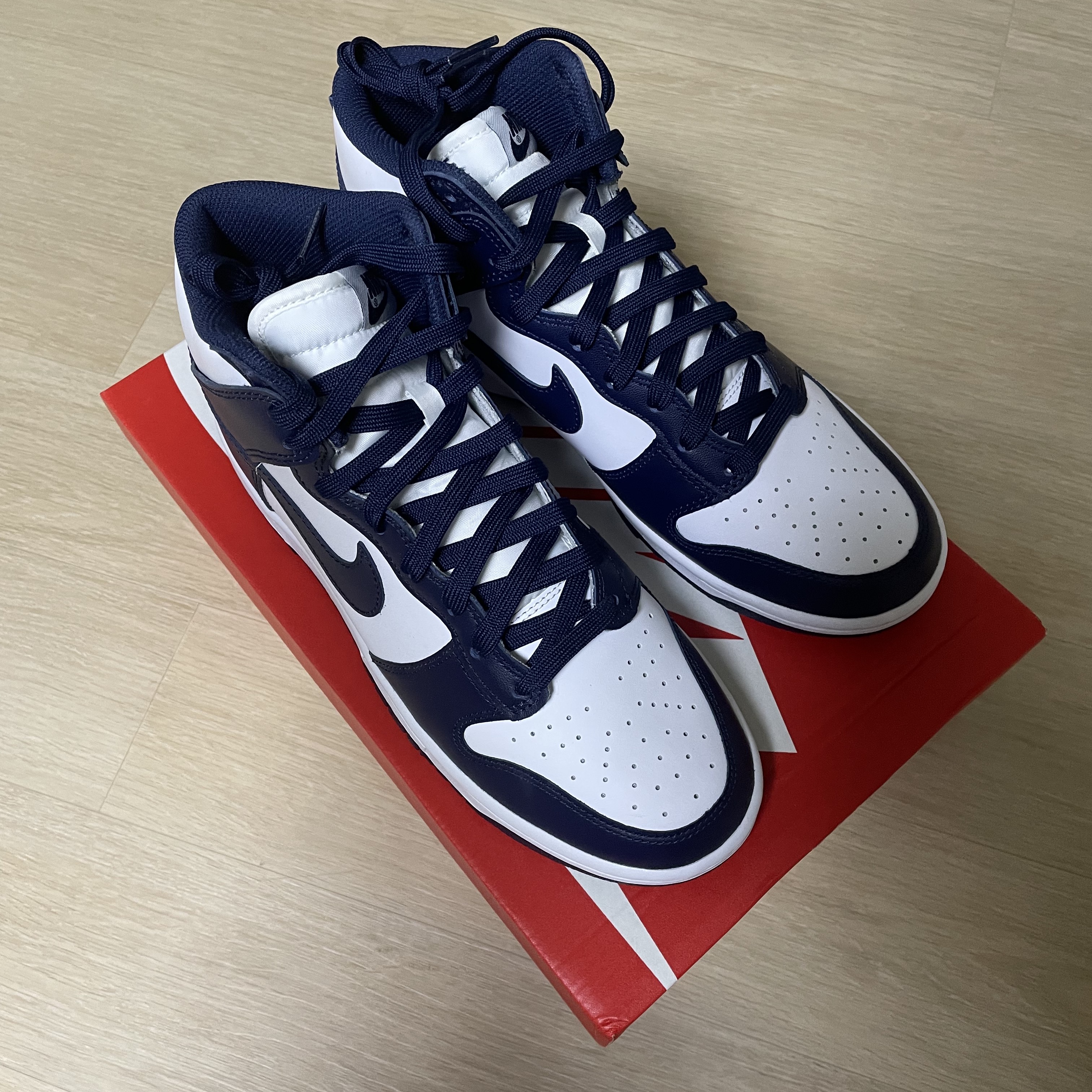 Nike Dunk High Retro Championship Navy 착용 스타일 - 1