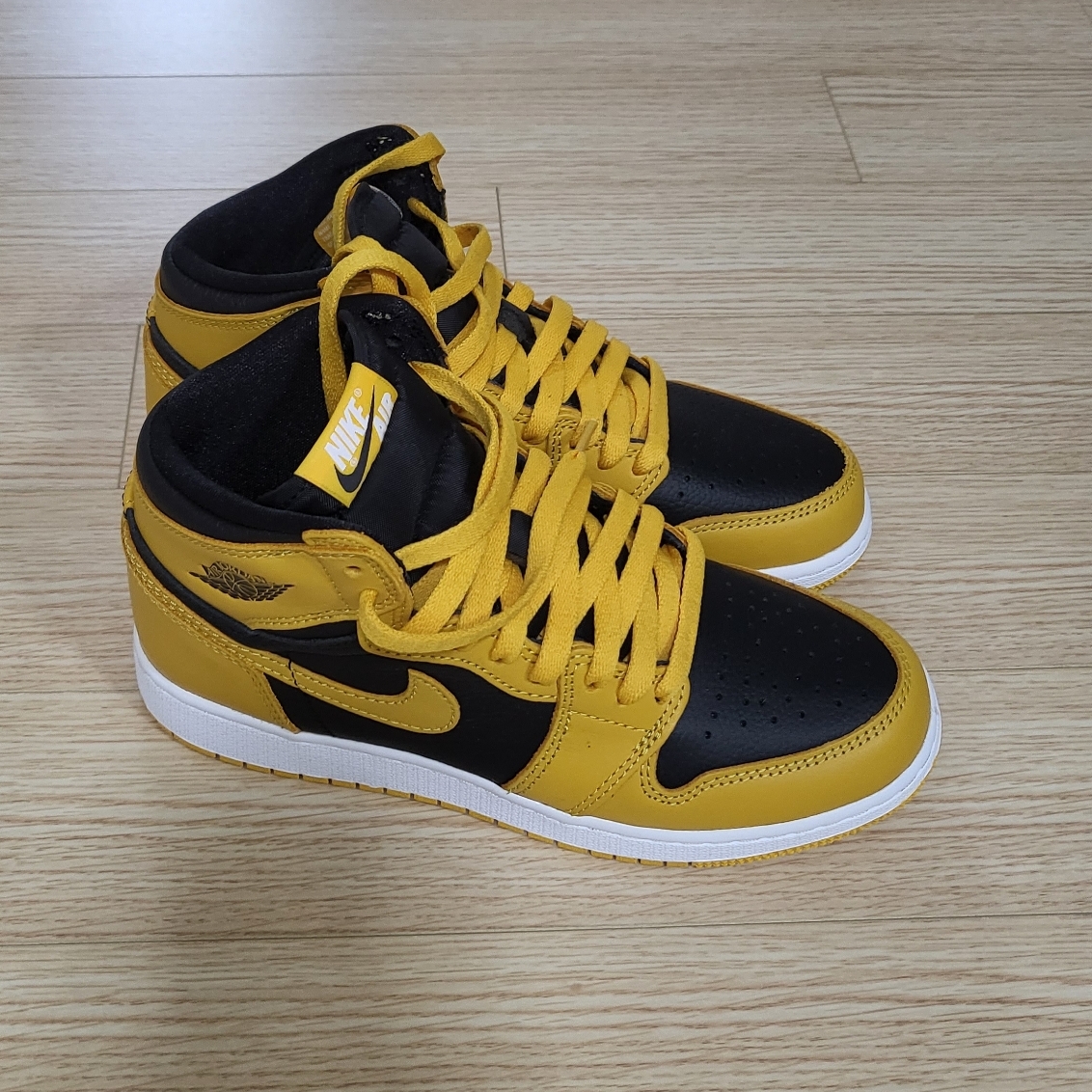 Jordan 1 Retro High OG Pollen, (GS) Jordan 1 Retro High OG Pollen 착용 스타일 - 2