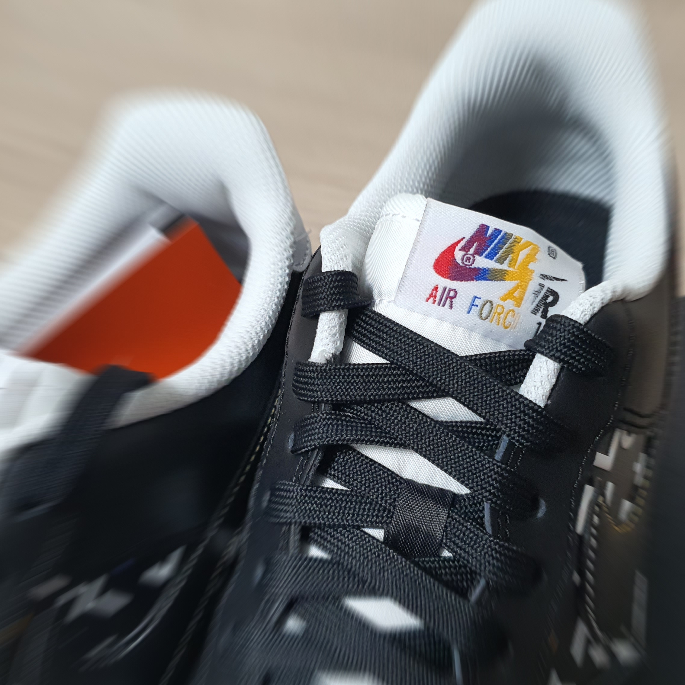 Nike Air Force 1 '07 LV8 Hangul Day 착용 스타일 - 3