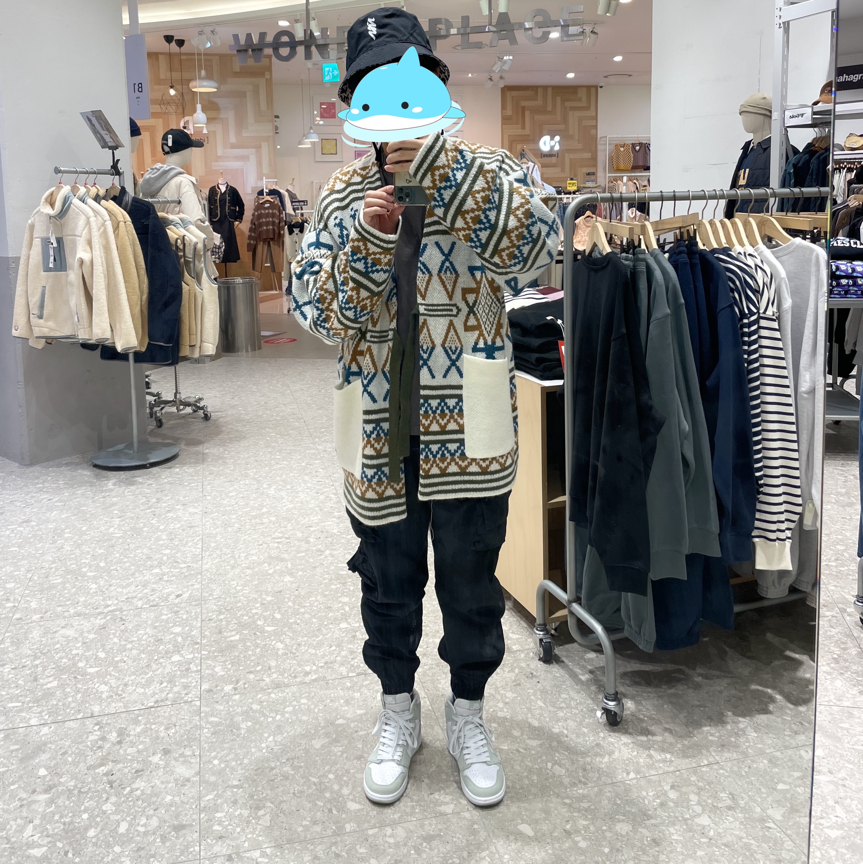 (W) Jordan 1 Retro High OG Seafoam, Jordan Zion Reversible Bucket Hat Black 착용 스타일