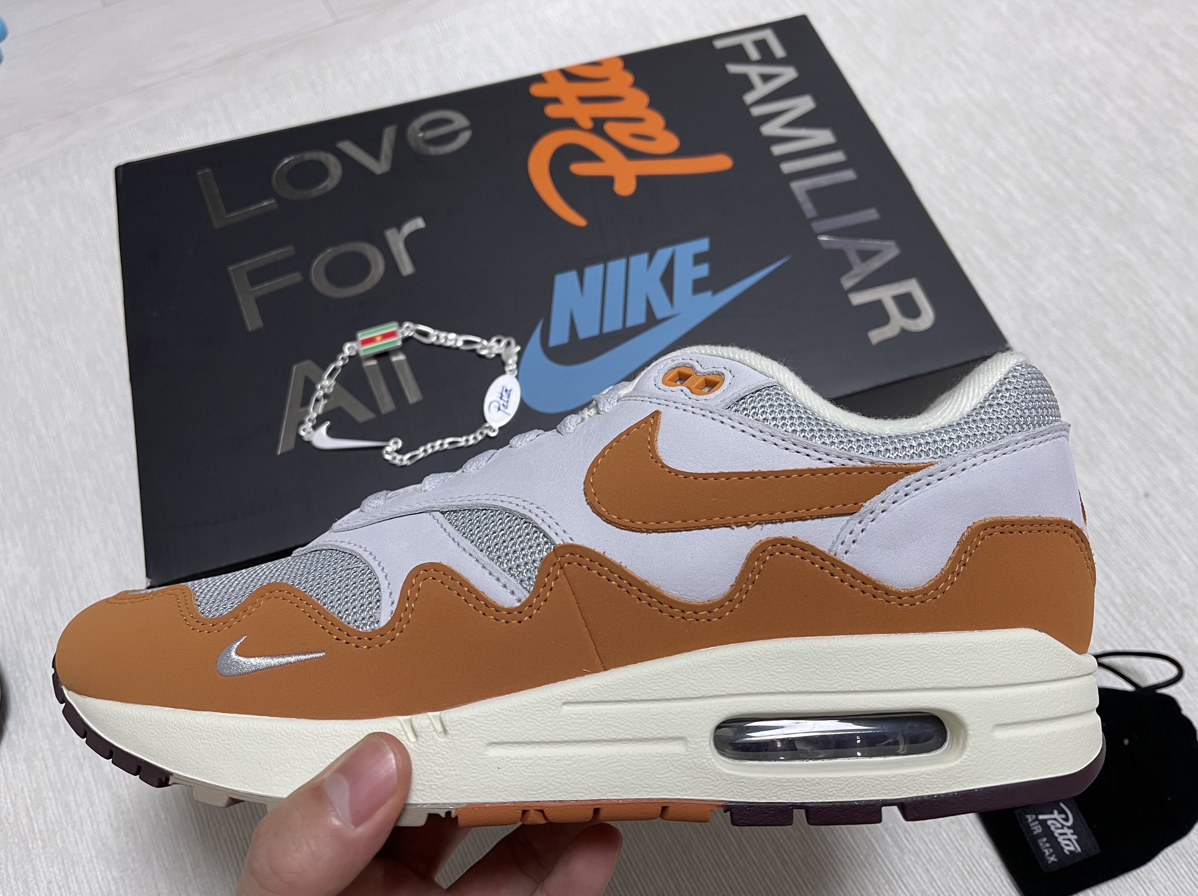 Nike x Patta Air Max 1 Monarch 착용 스타일 - 2