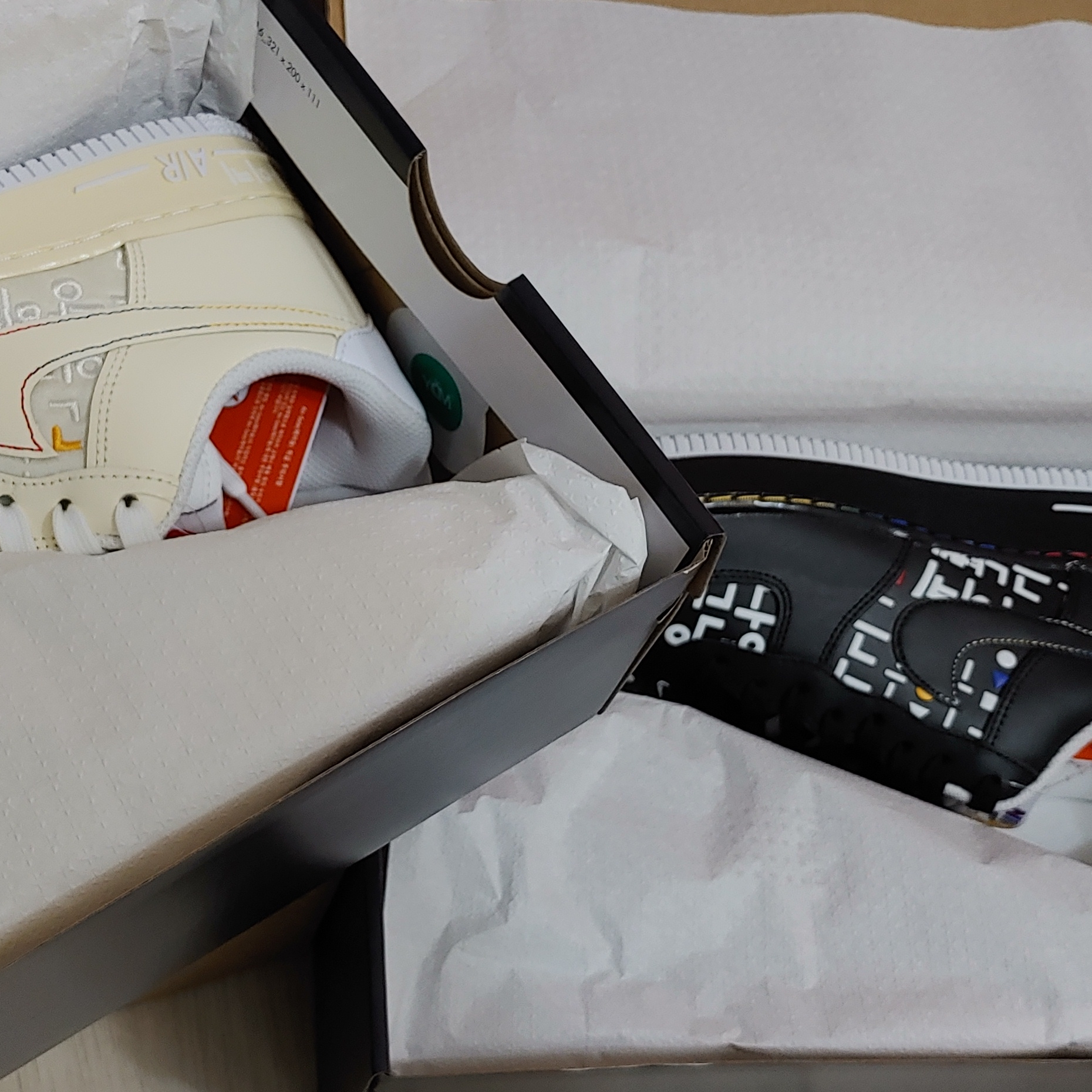 (W) Nike Air Force 1 '07 LV8 Hangul Day, Nike Air Force 1 '07 LV8 Hangul Day 착용 스타일 - 1