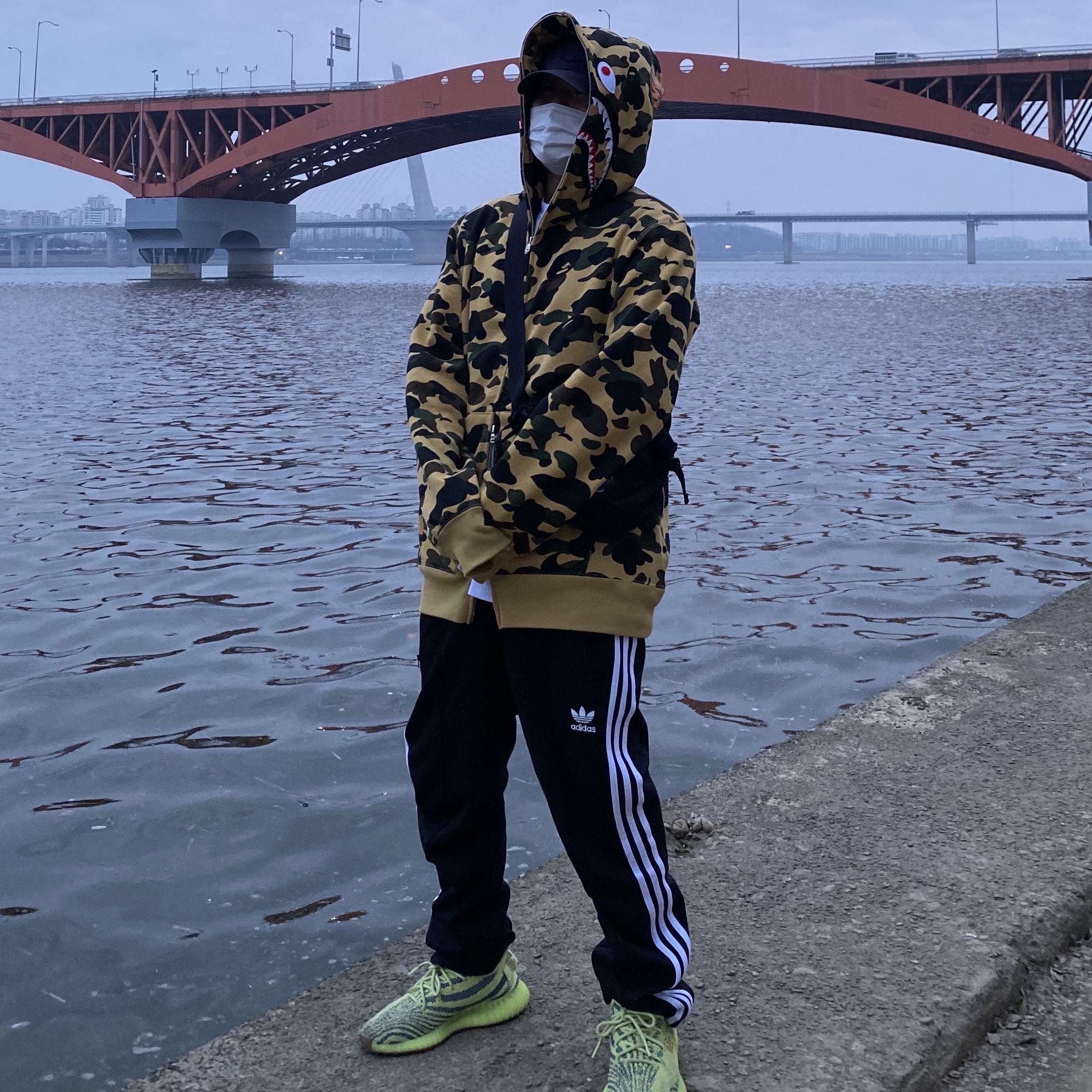 Stone Island 99661 6-Panel Cap Navy Blue - 21SS, Adidas Yeezy Boost 350 V2 Semi Frozen Yellow 착용 스타일