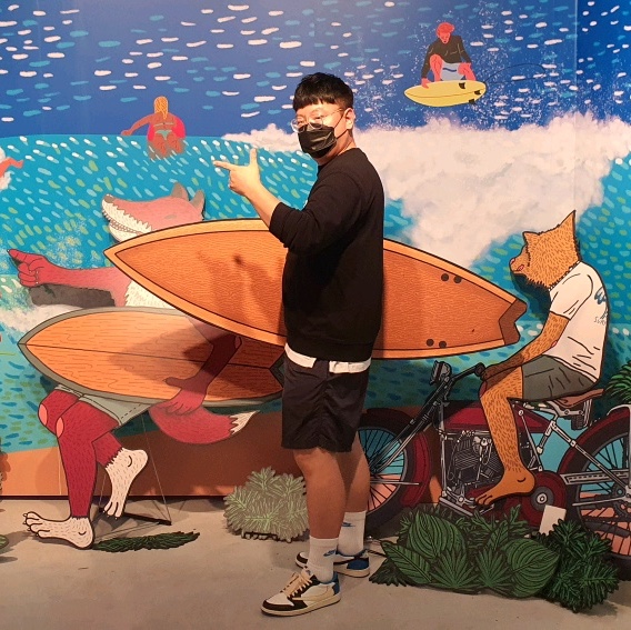 Jordan 1 x Travis Scott x Fragment Retro Low OG SP Military Blue, Nike x Stussy Water Shorts Off Noir 착용 스타일