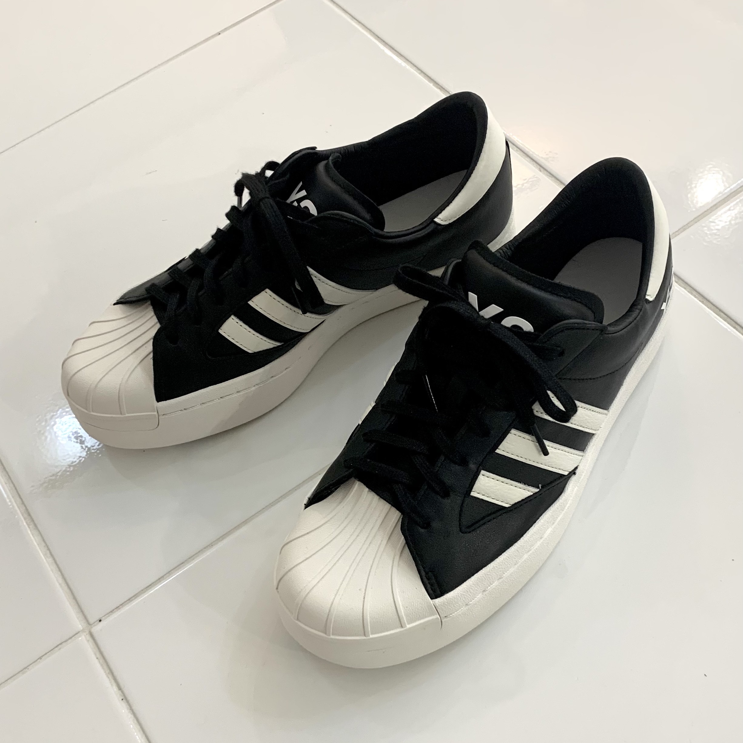 Y-3 Yohji Star Black White 착용 스타일 - 3