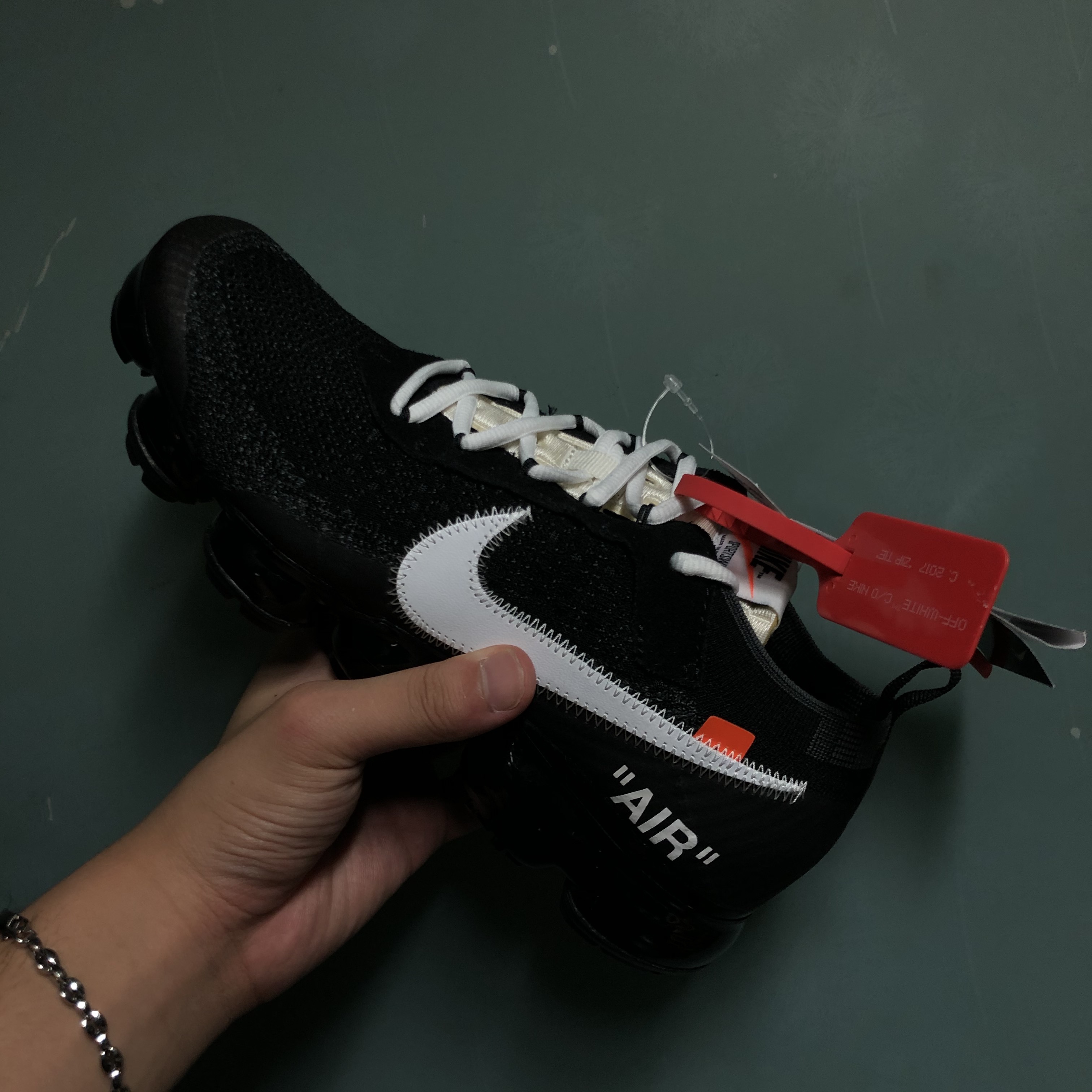 Nike x Off-White Air VaporMax OG Black The Ten 착용 스타일