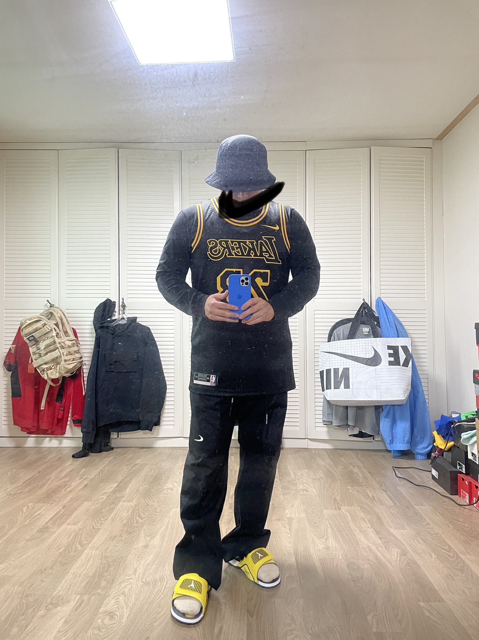 Nike x Off-White NRG Pants Black 착용 스타일 - 3