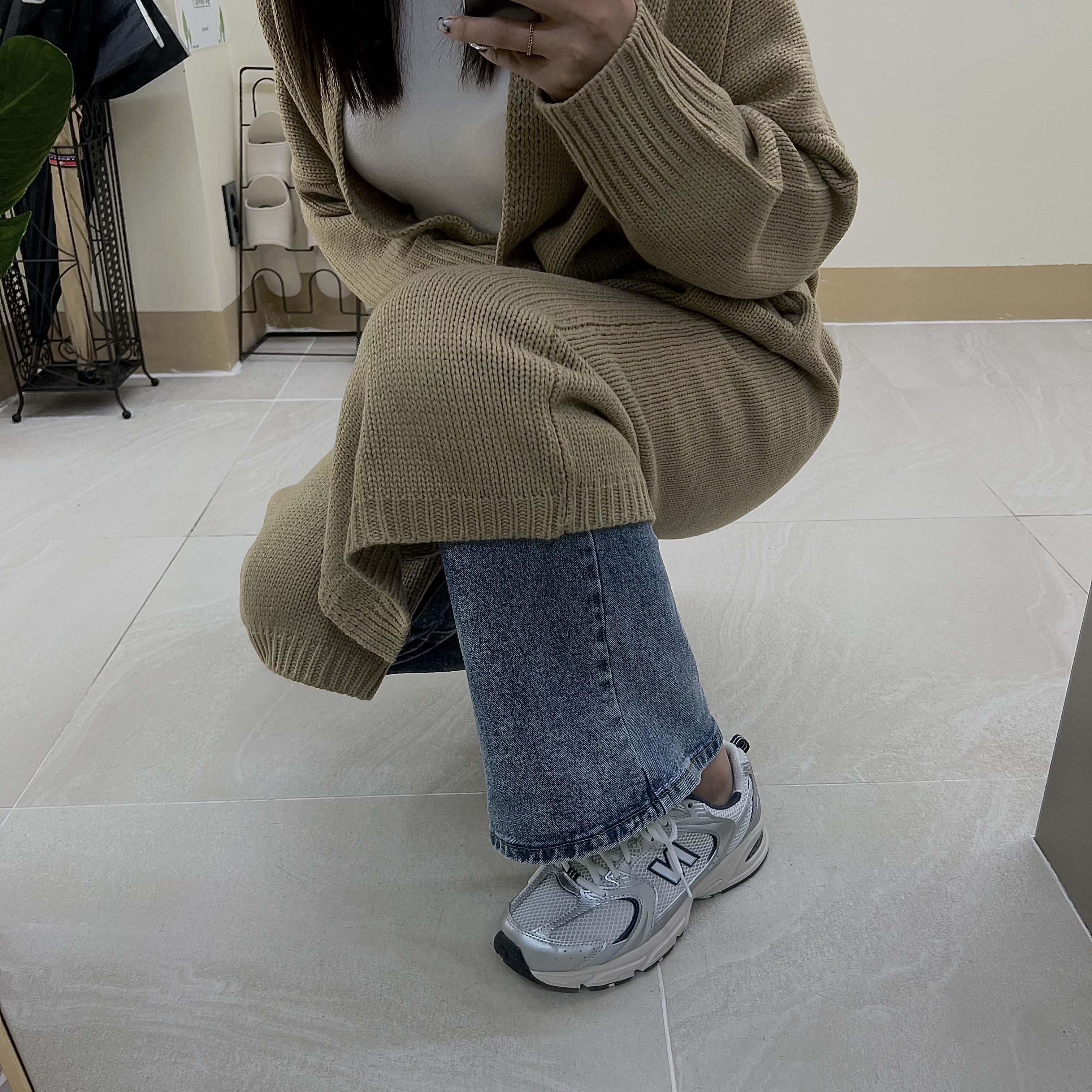 New Balance 530 Steel Grey 착용 스타일