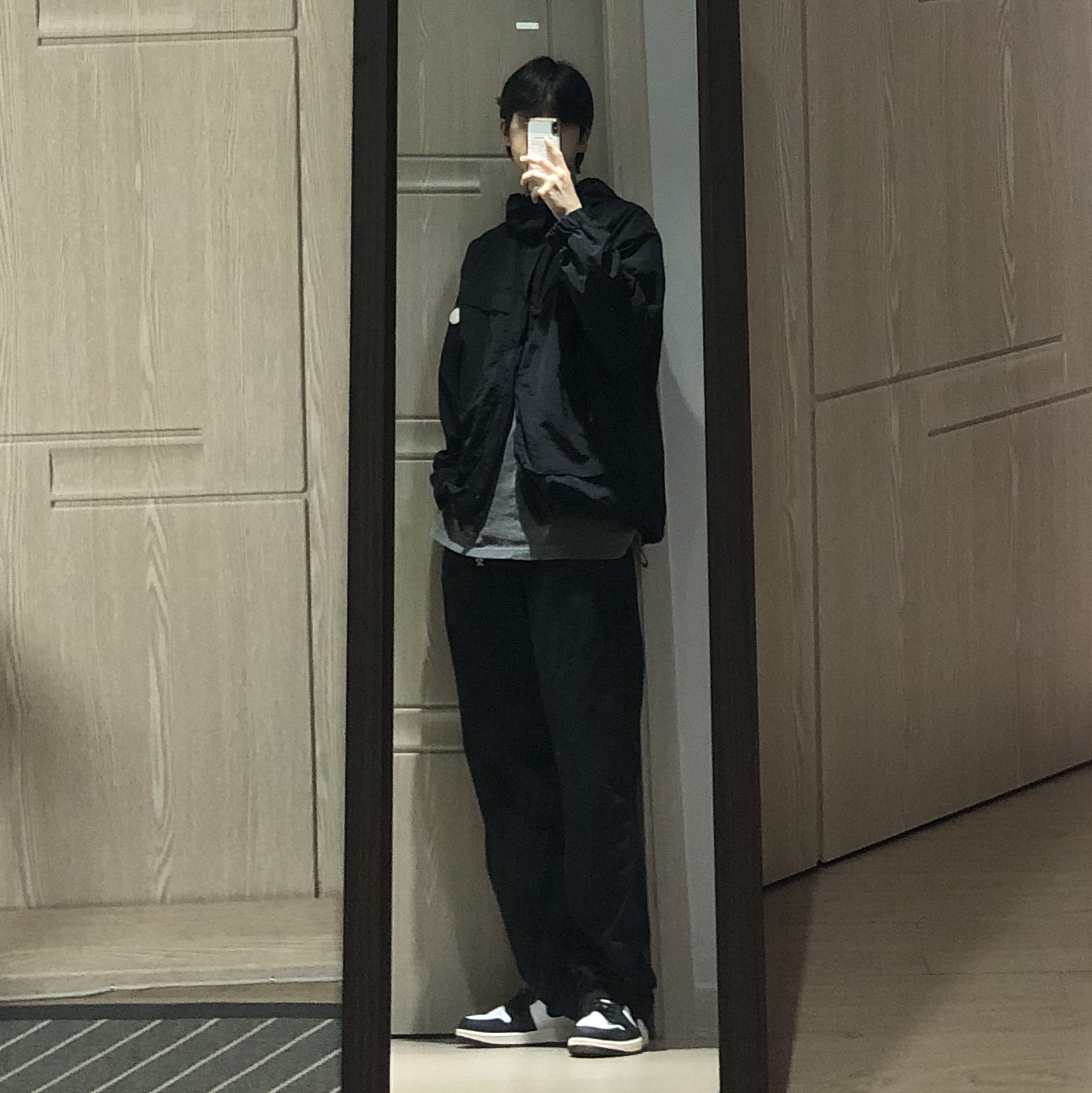 Jordan 1 Retro High OG Volt Gold 착용 스타일