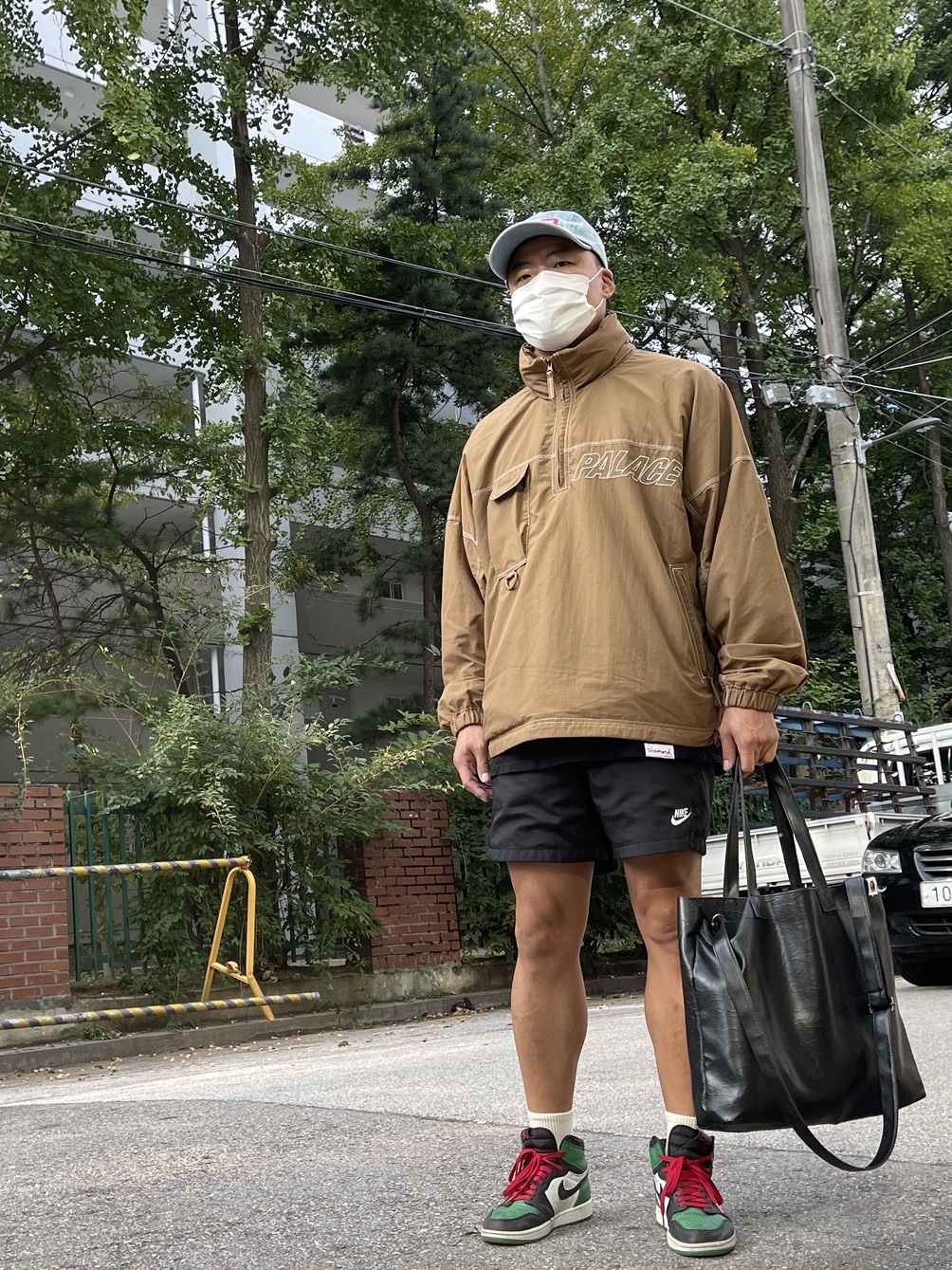 Supreme Washed Chino Twill Camp Cap Denim - 21SS, Jordan 1 Retro High OG Pine Green Black 착용 스타일