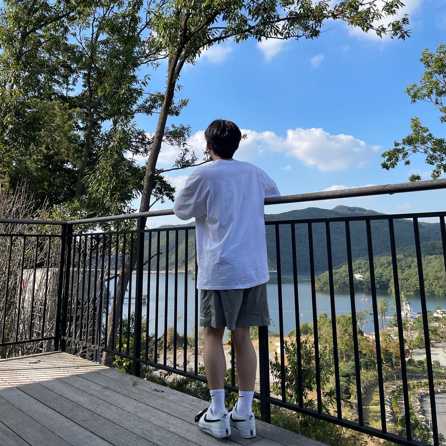 IAB Studio Woven Shorts Gray, Nike x Peaceminusone Air Force 1 Low Para-Noise 2.0 착용 스타일