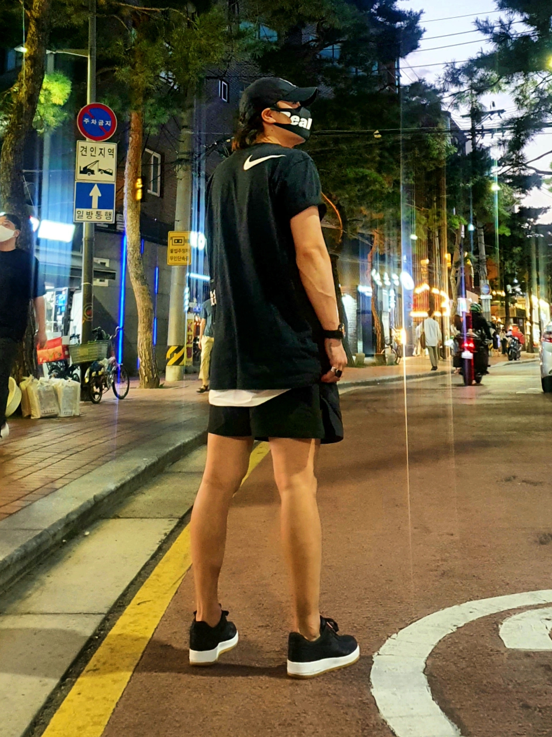 Nike x Clot x Fragment Air Force 1 Low Black Silk, Nike x Matthew M Williams NRG T-Shirt Black 착용 스타일