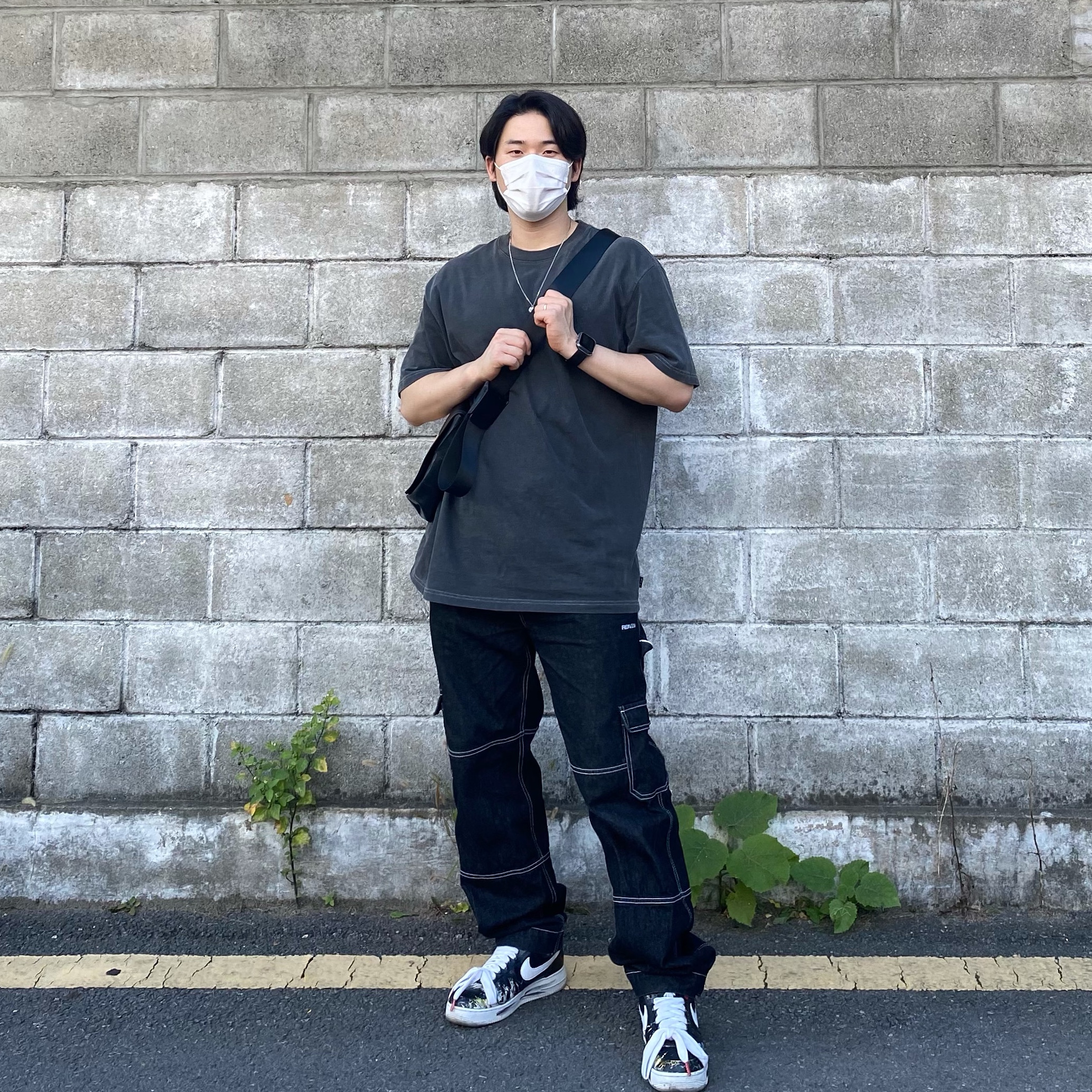 Nike x Peaceminusone Air Force 1 Low Para-Noise, IAB Studio Pigment T-Shirt Black 착용 스타일