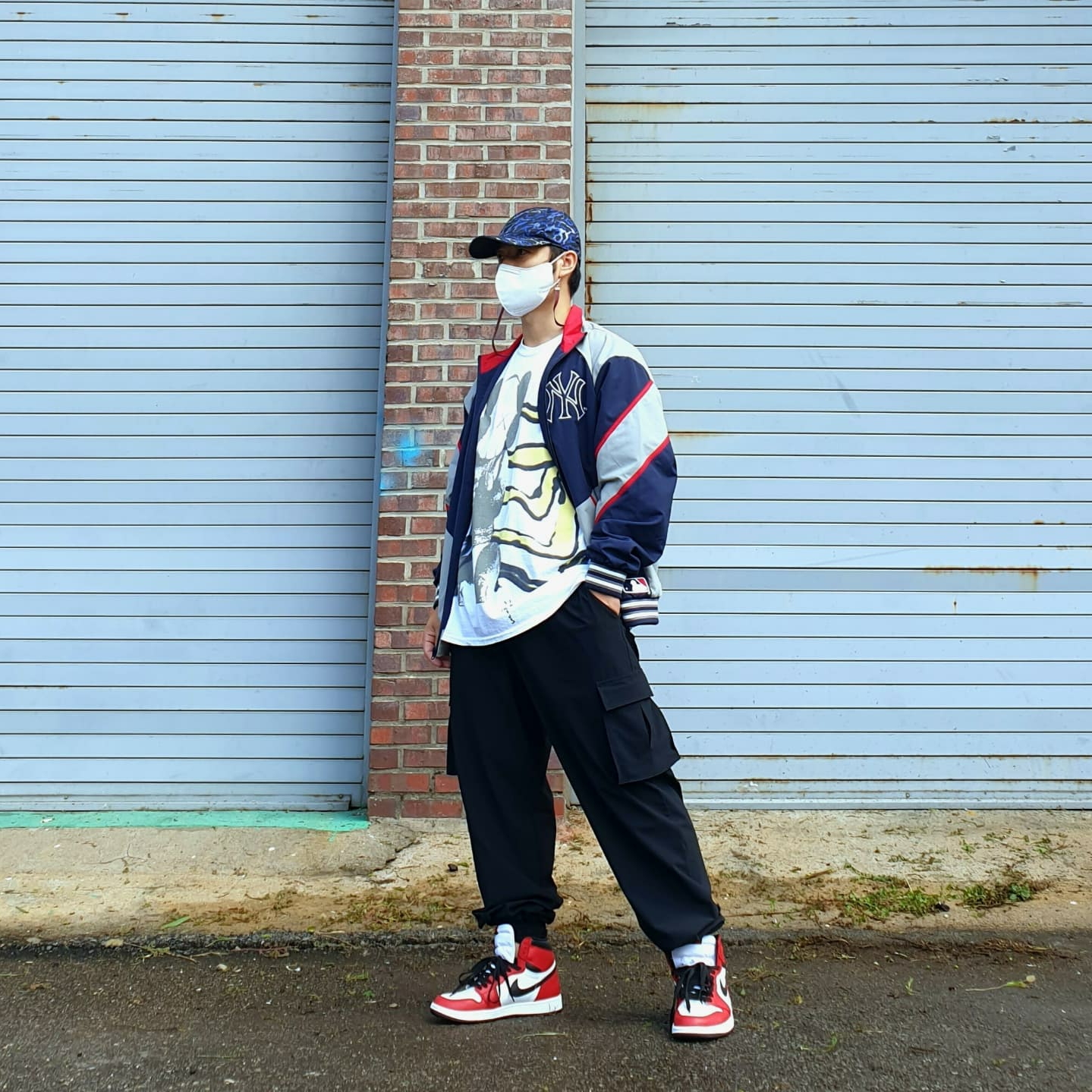 Jordan 1 Retro High OG Chicago 2015, Supreme x New York Yankees Track Jacket Navy - 21FW 착용 스타일