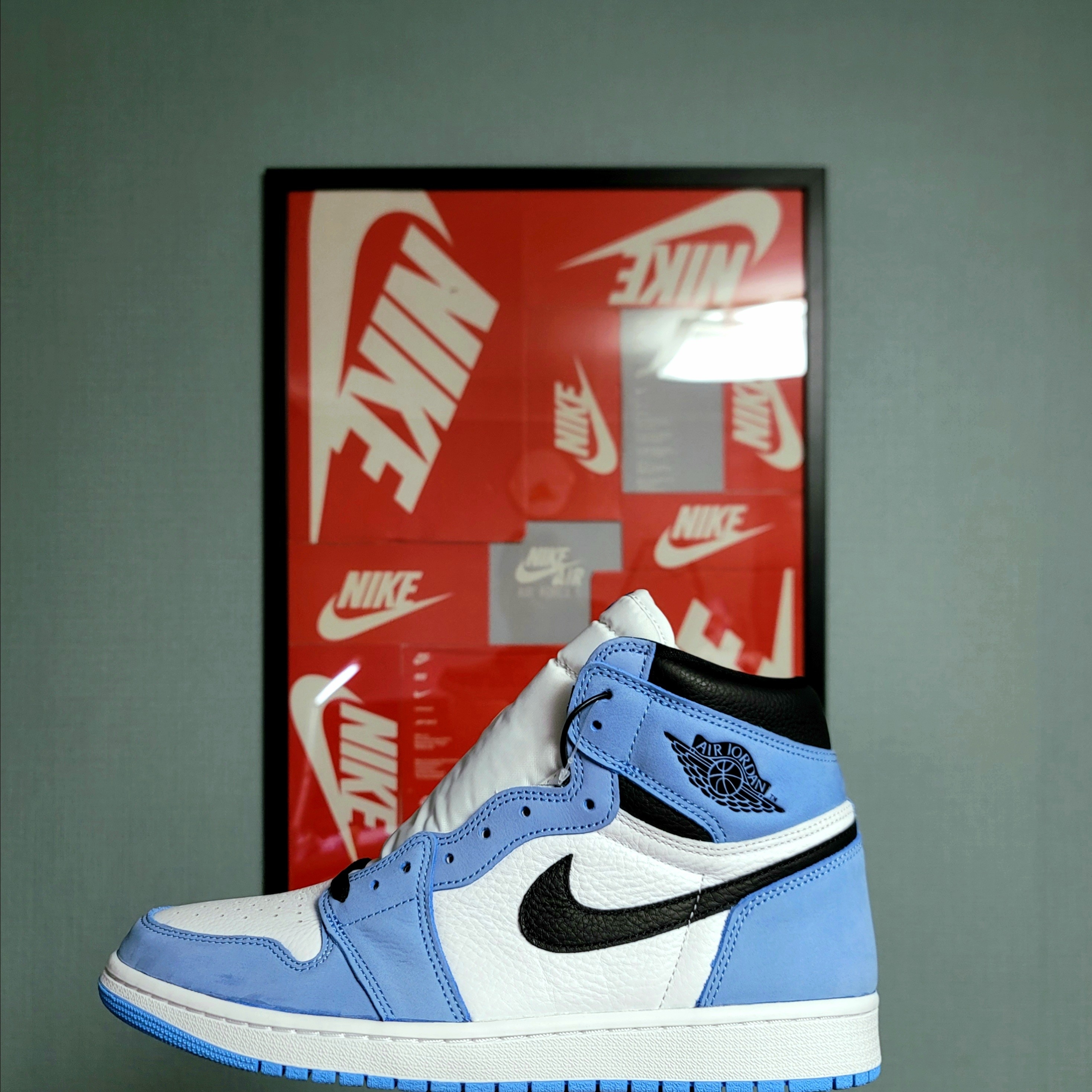 Jordan 1 Retro High OG University Blue 착용 스타일 - 1