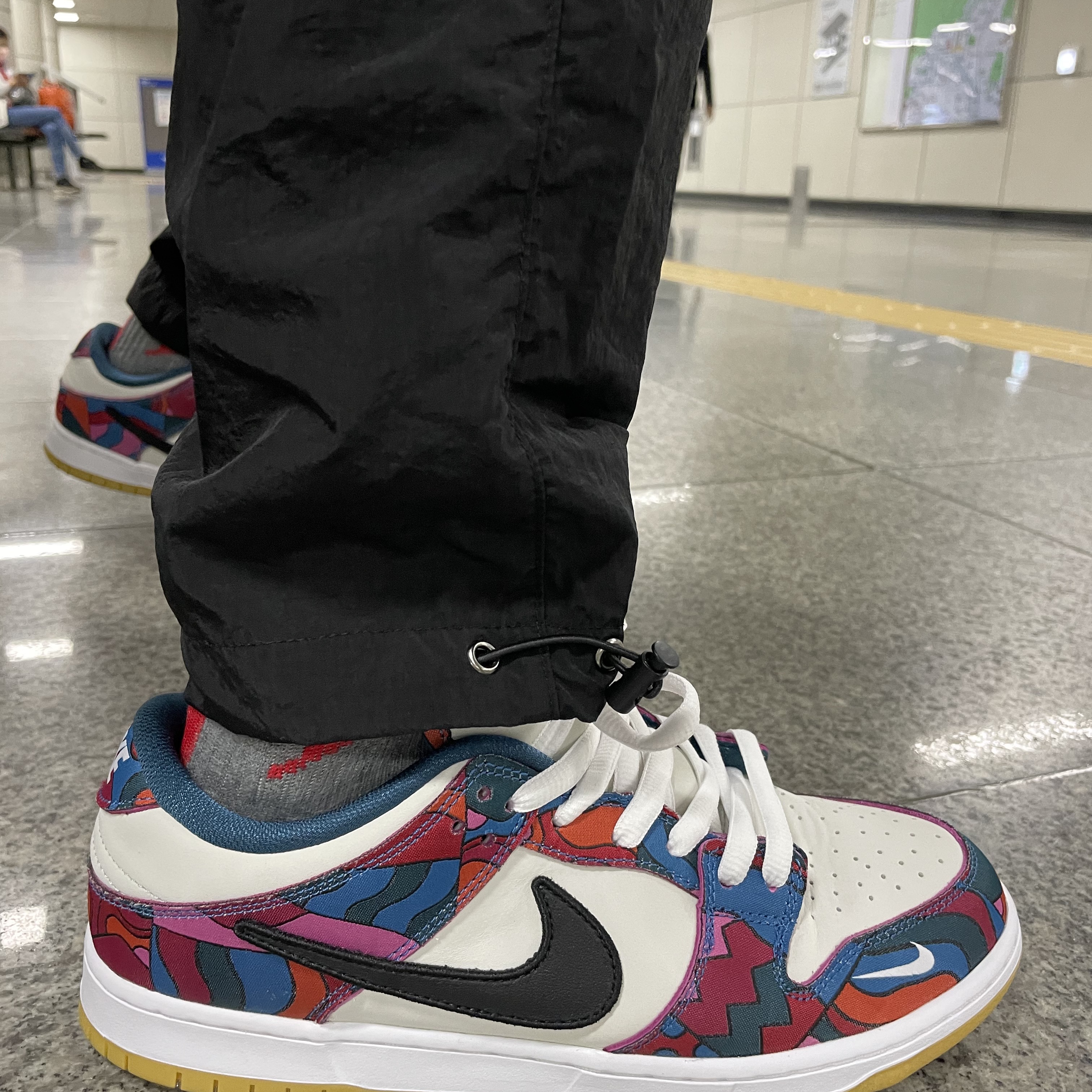 Nike x Parra SB Dunk Low Pro Abstract Art 착용 스타일 - 2