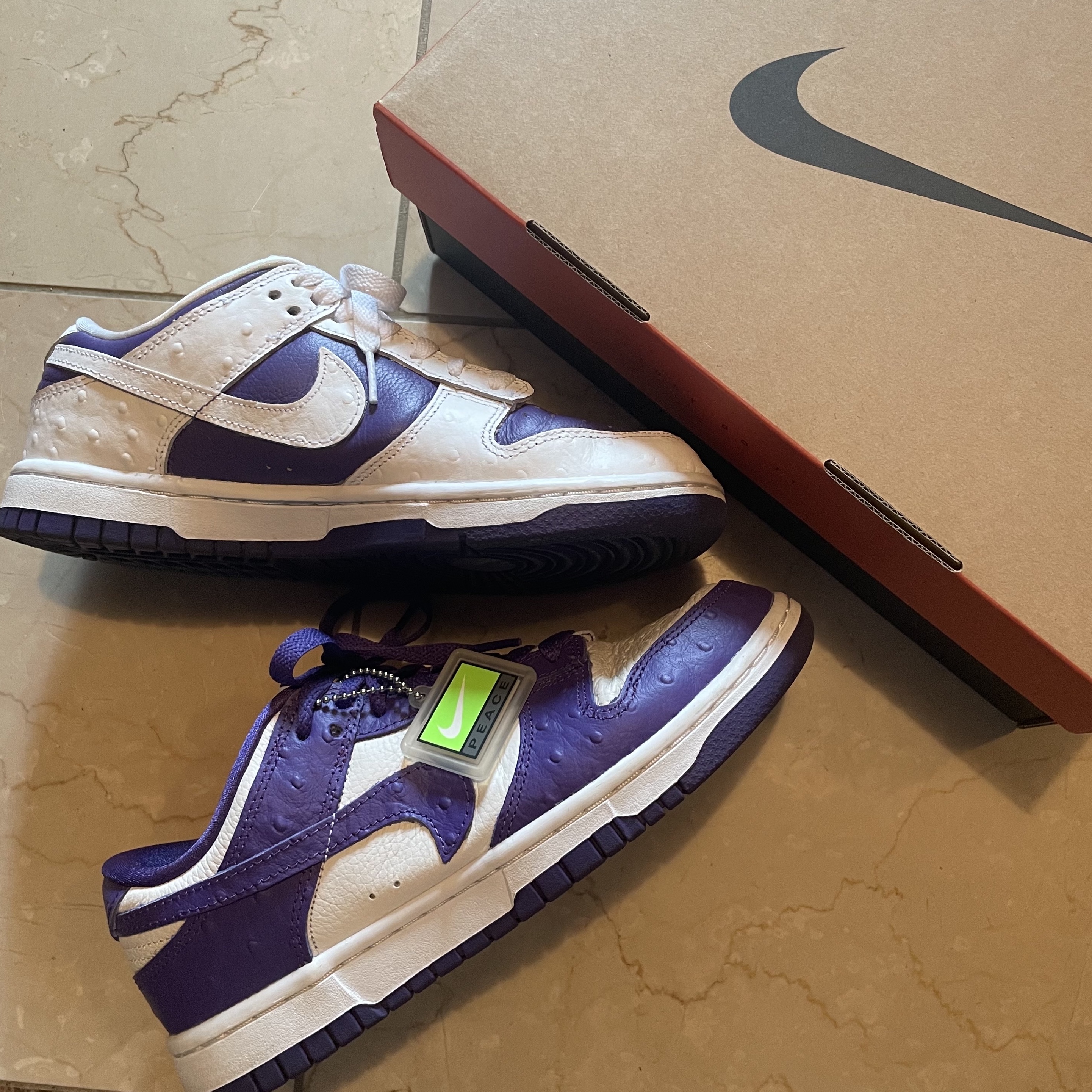 (W) Nike Dunk Low SE Flip 착용 스타일 - 1