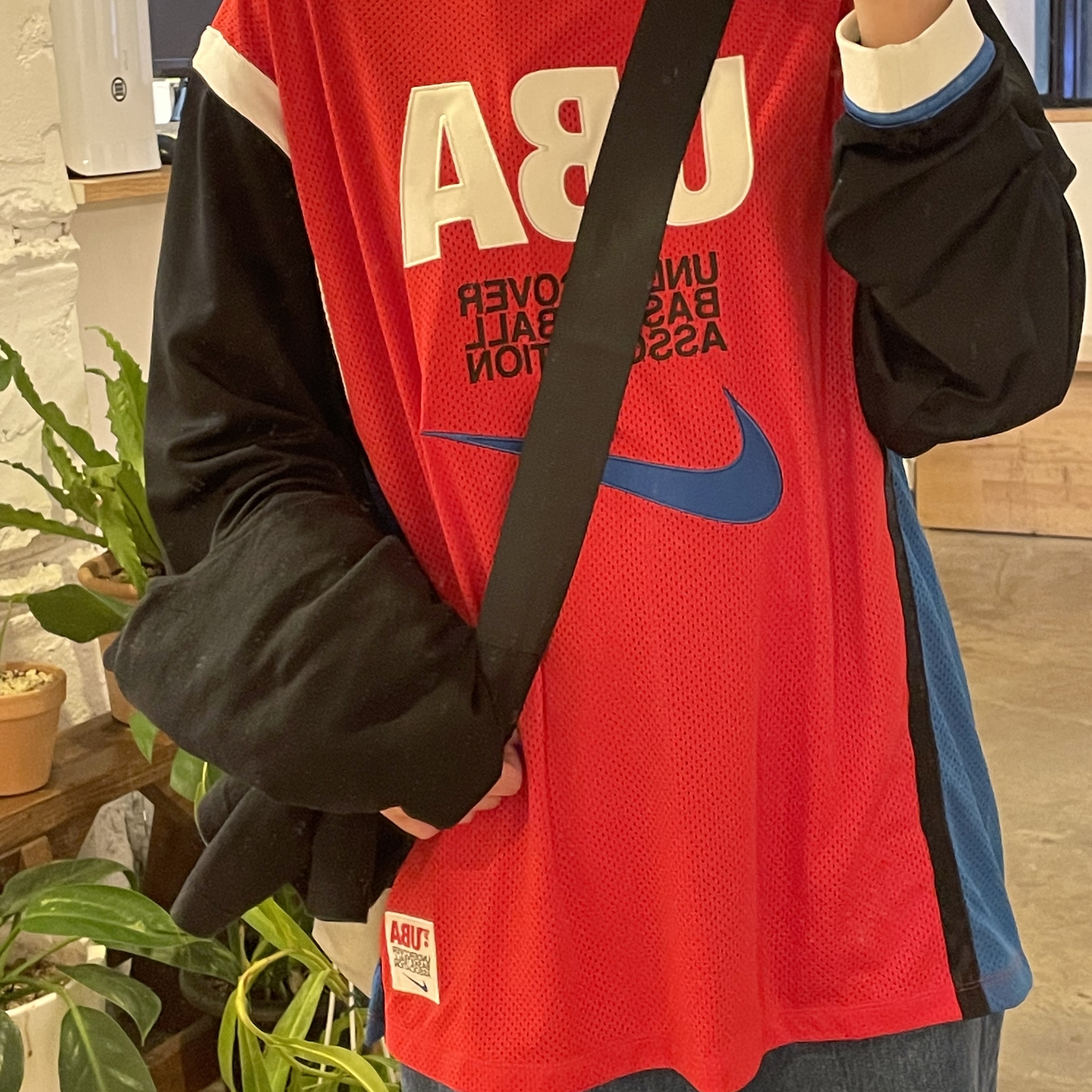 Nike x Undercover NRG Long Sleeve Shooting Top Red Black - Asia, (W) Jordan 1 Retro High Satin Red 착용 스타일 - 1