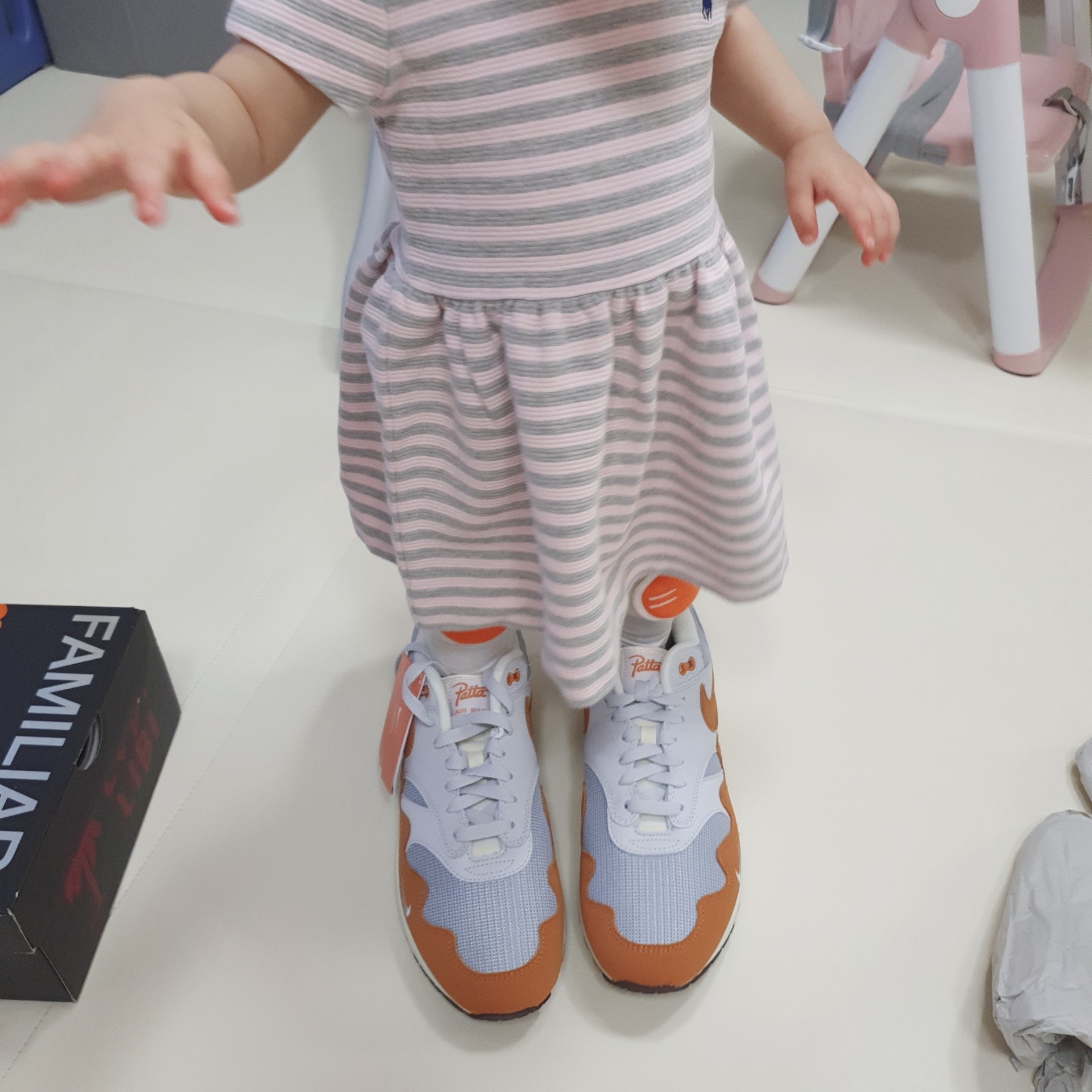 Nike x Patta Air Max 1 Monarch 착용 스타일 - 1