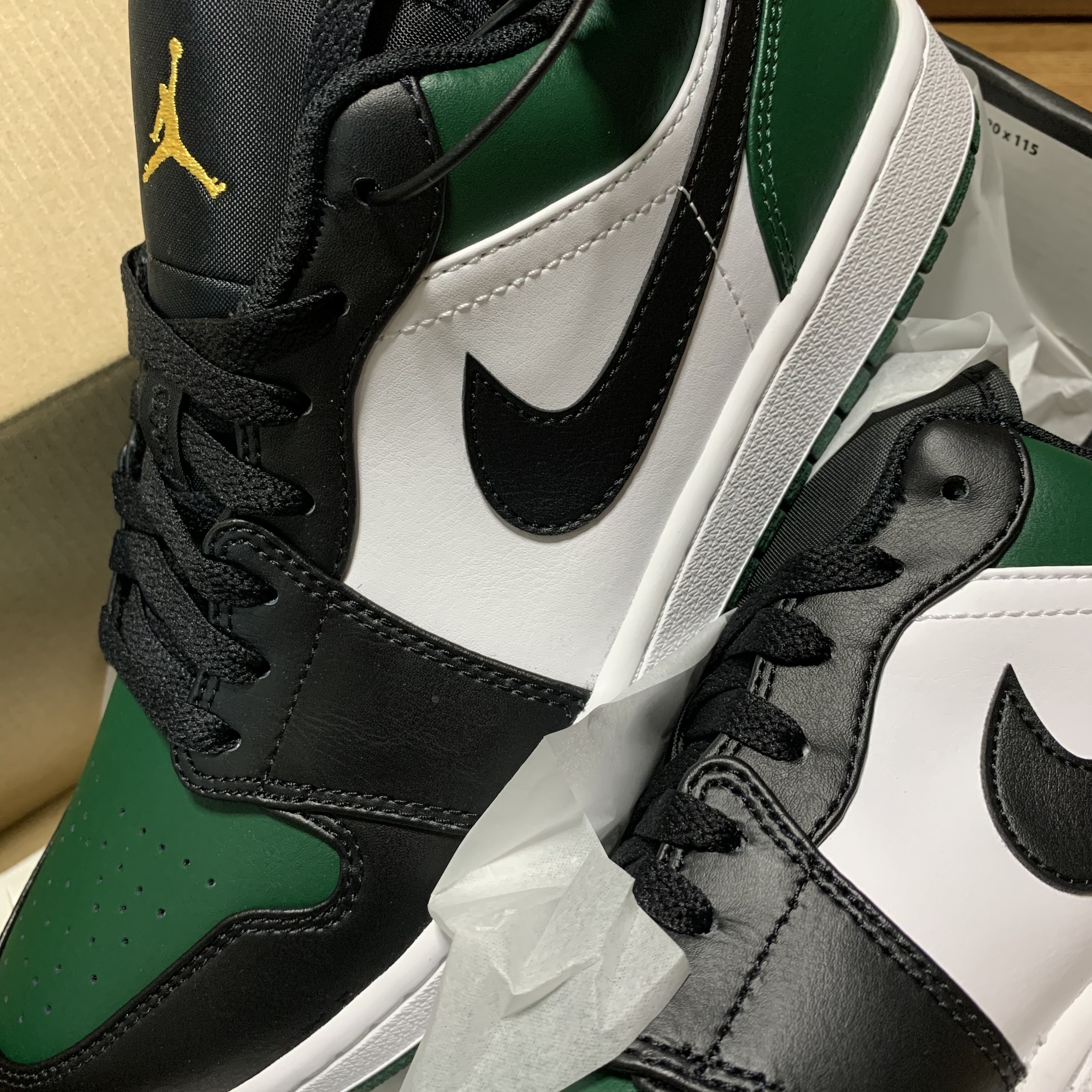 Jordan 1 Low Green Toe 착용 스타일
