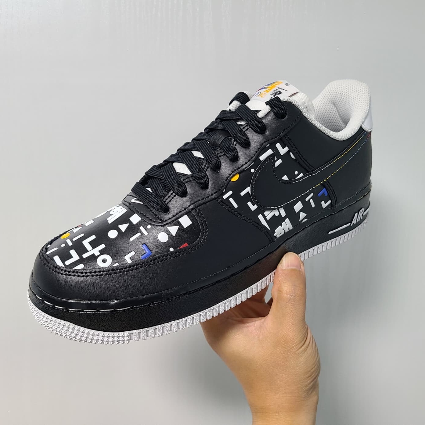 Nike Air Force 1 '07 LV8 Hangul Day 착용 스타일 - 1
