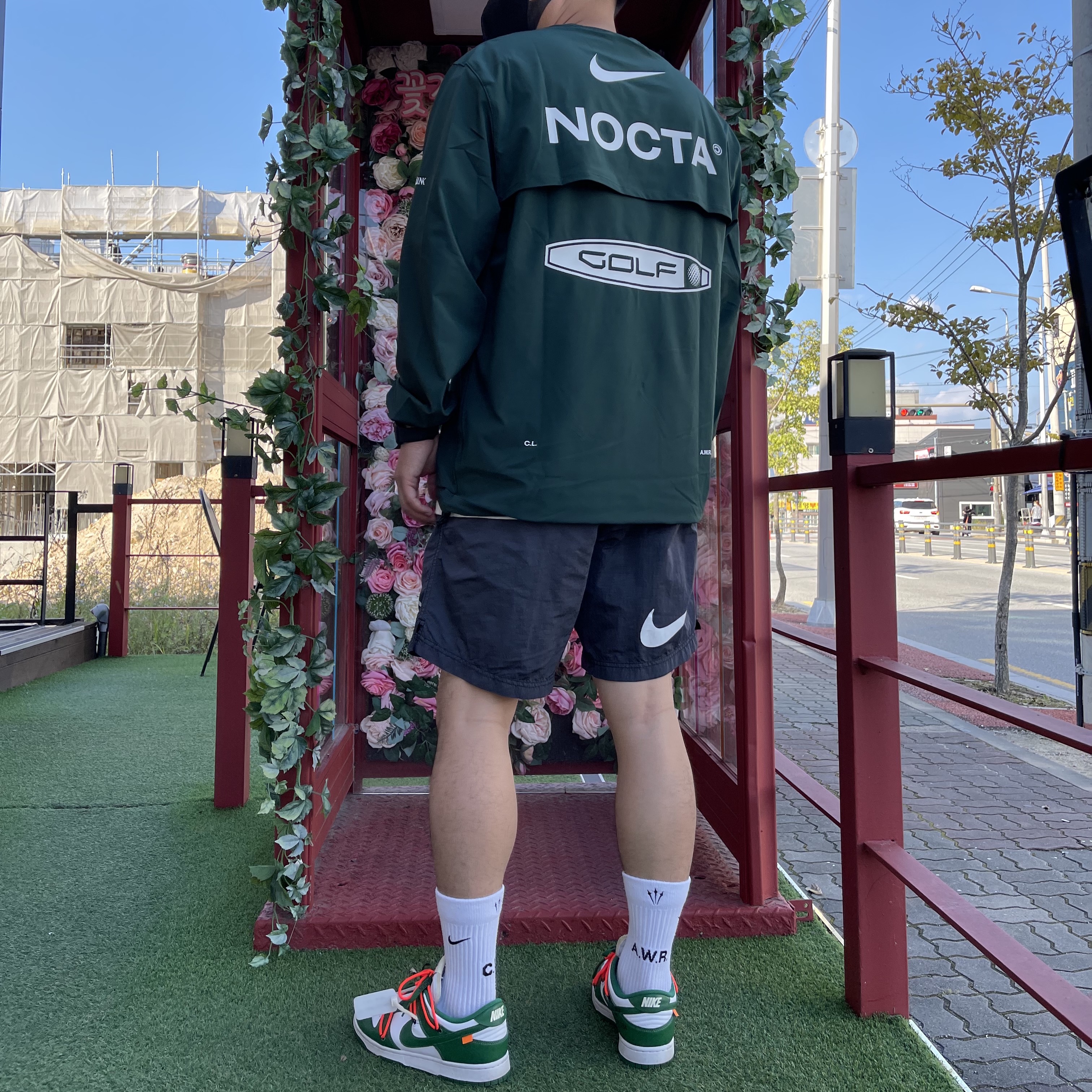 Nike x Off-White Dunk Low Pine Green, Nike x Stussy Water Shorts Off Noir 착용 스타일