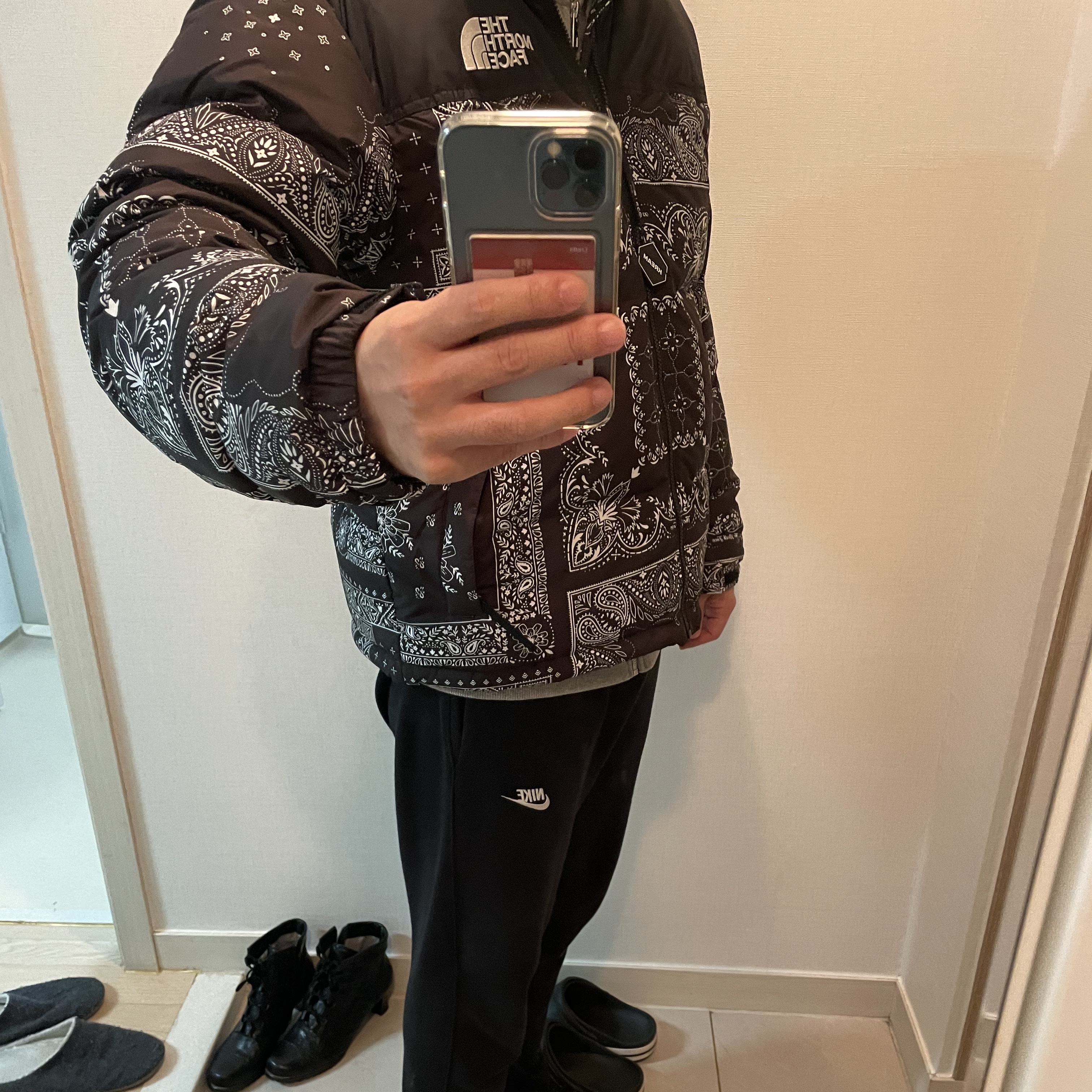 The North Face 1996 Novelty Nuptse Jacket Real Black - 21FW 착용 스타일 - 1