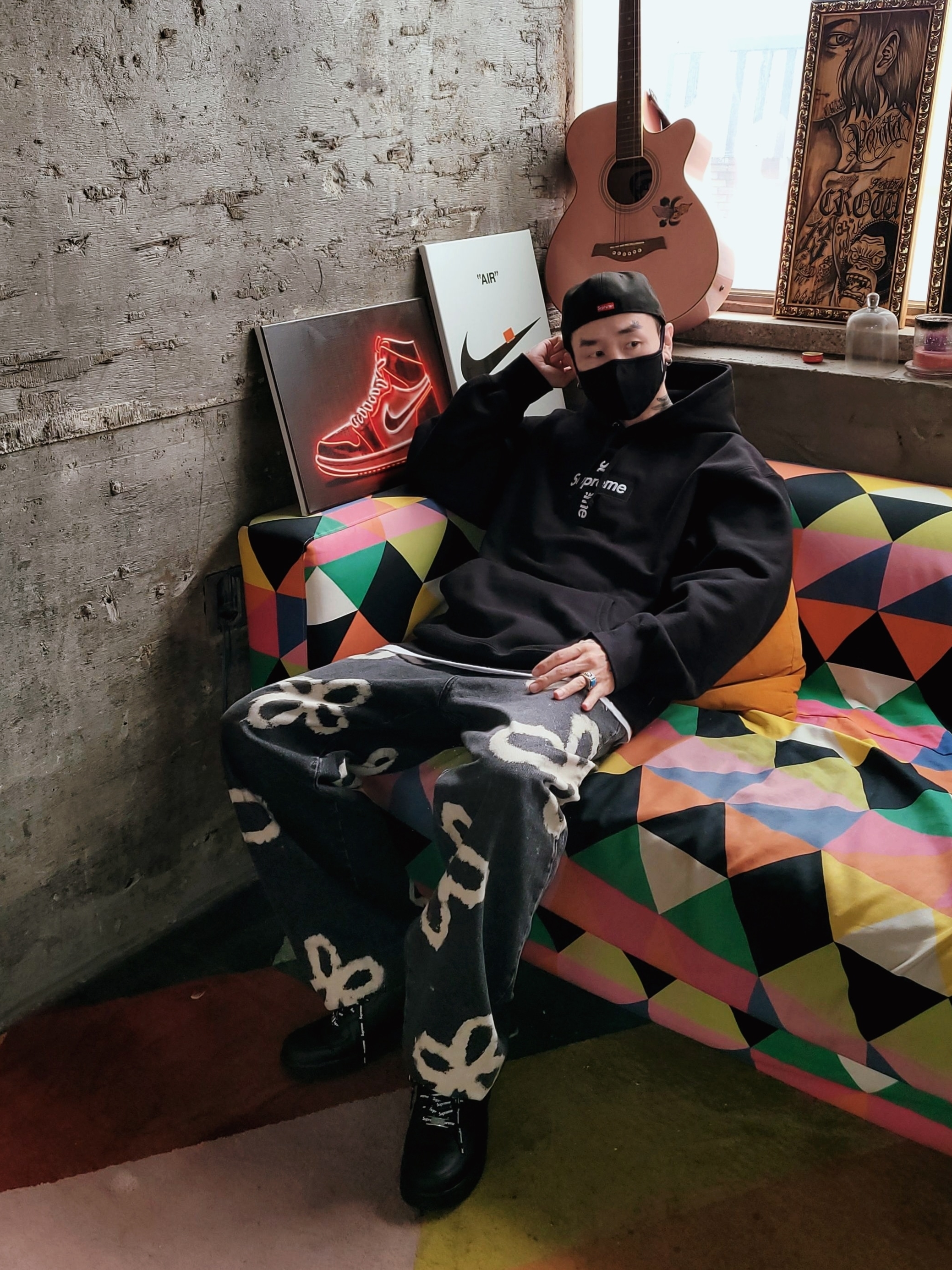 Supreme Skull New Era Black - 21SS, Supreme Cross Box Logo Hooded Sweatshirt Black - 20FW 착용 스타일