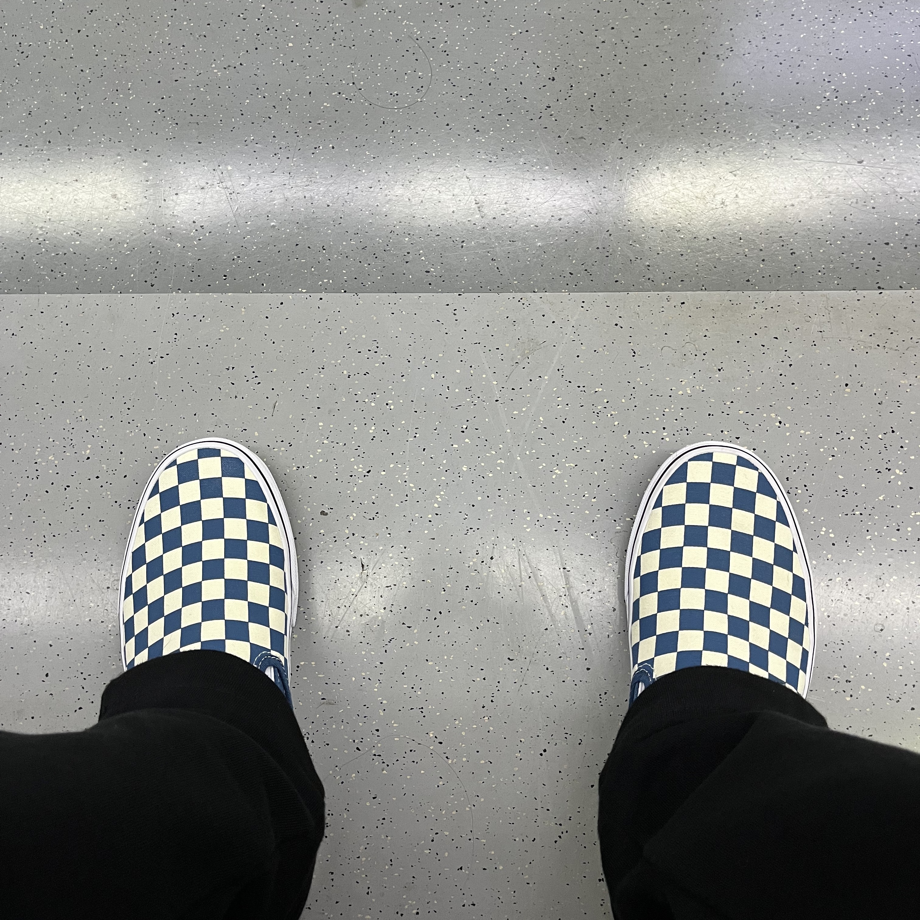 Vans Slip-On Checkerboard 착용 스타일 - 1