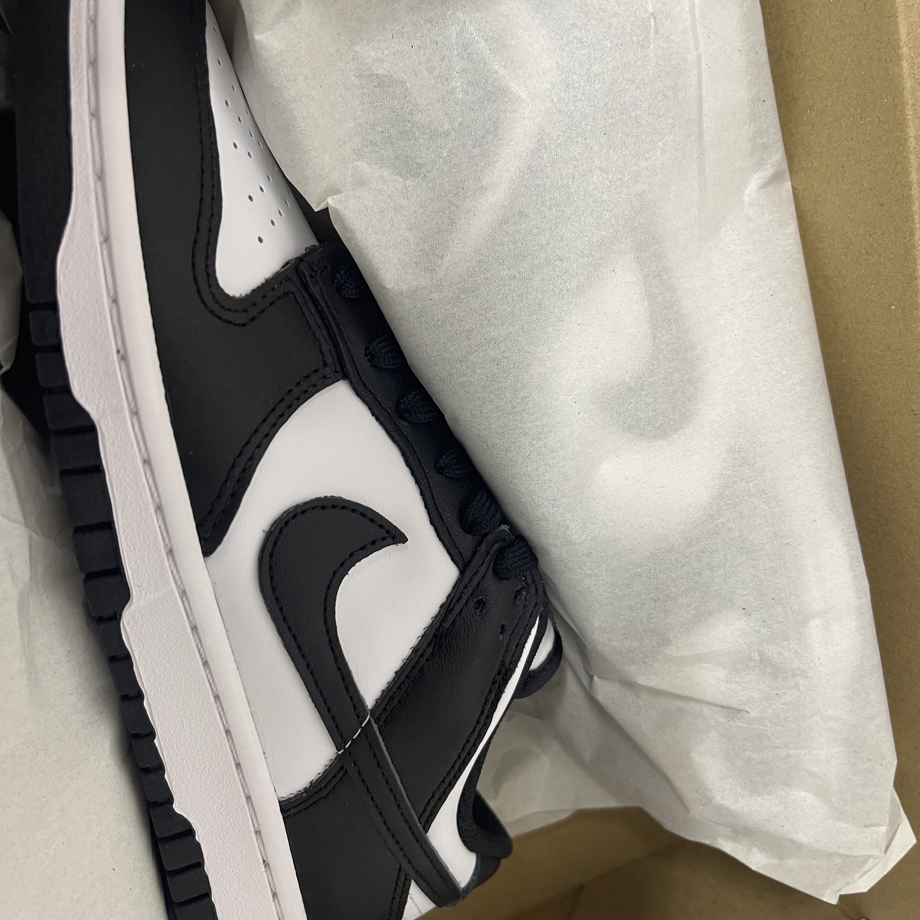 (W) Nike Dunk Low Black 착용 스타일