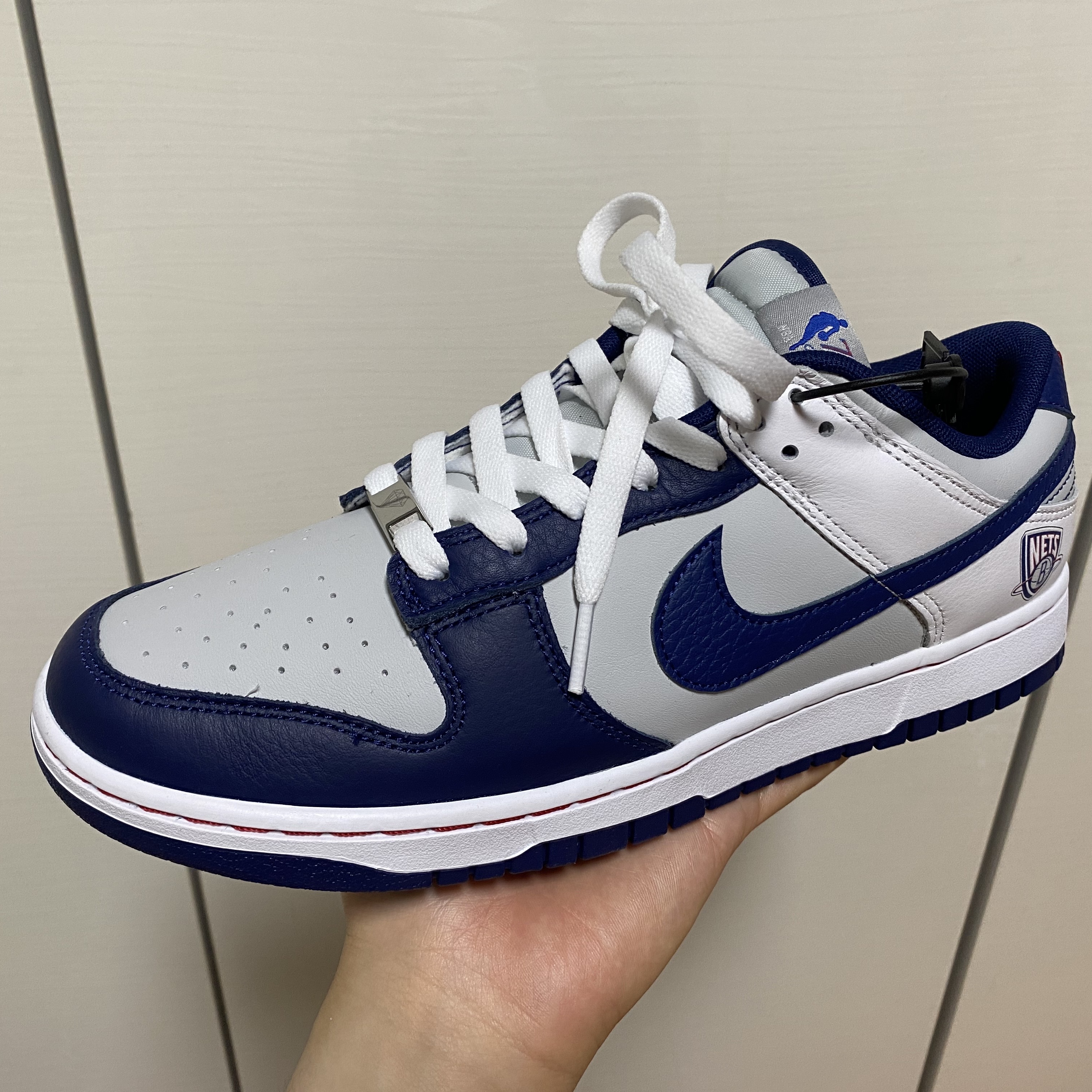 Nike x NBA Dunk Low Retro EMB Nets 착용 스타일 - 2