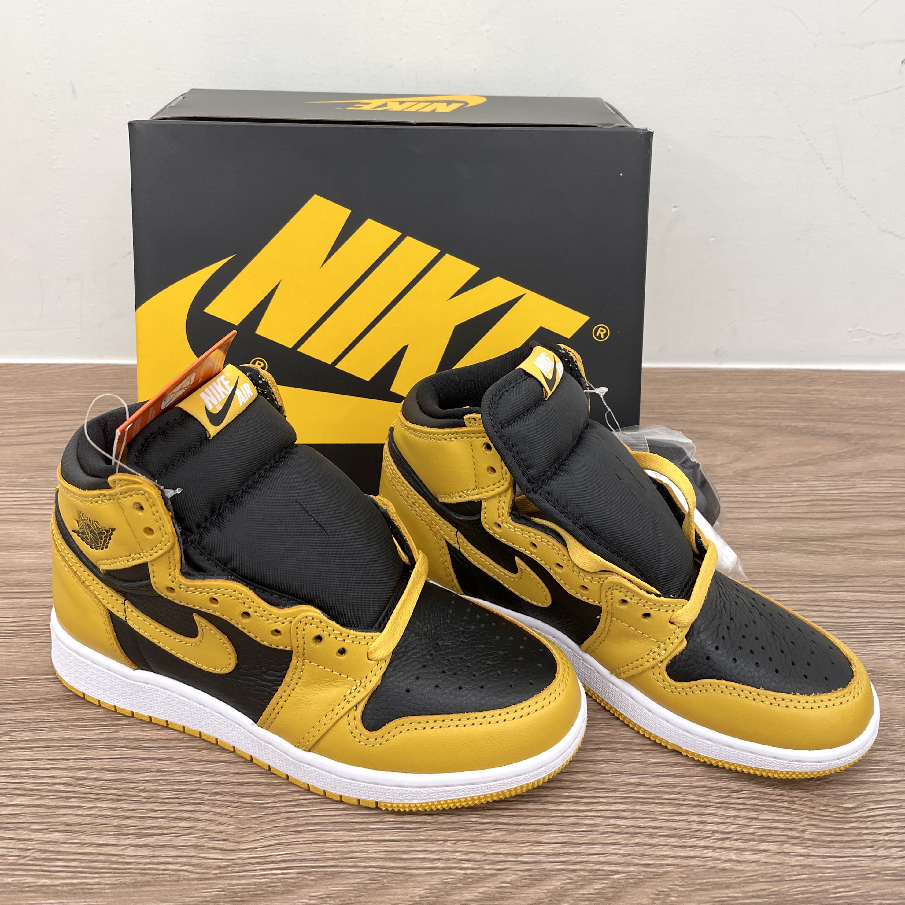 (GS) Jordan 1 Retro High OG Pollen 착용 스타일 - 1