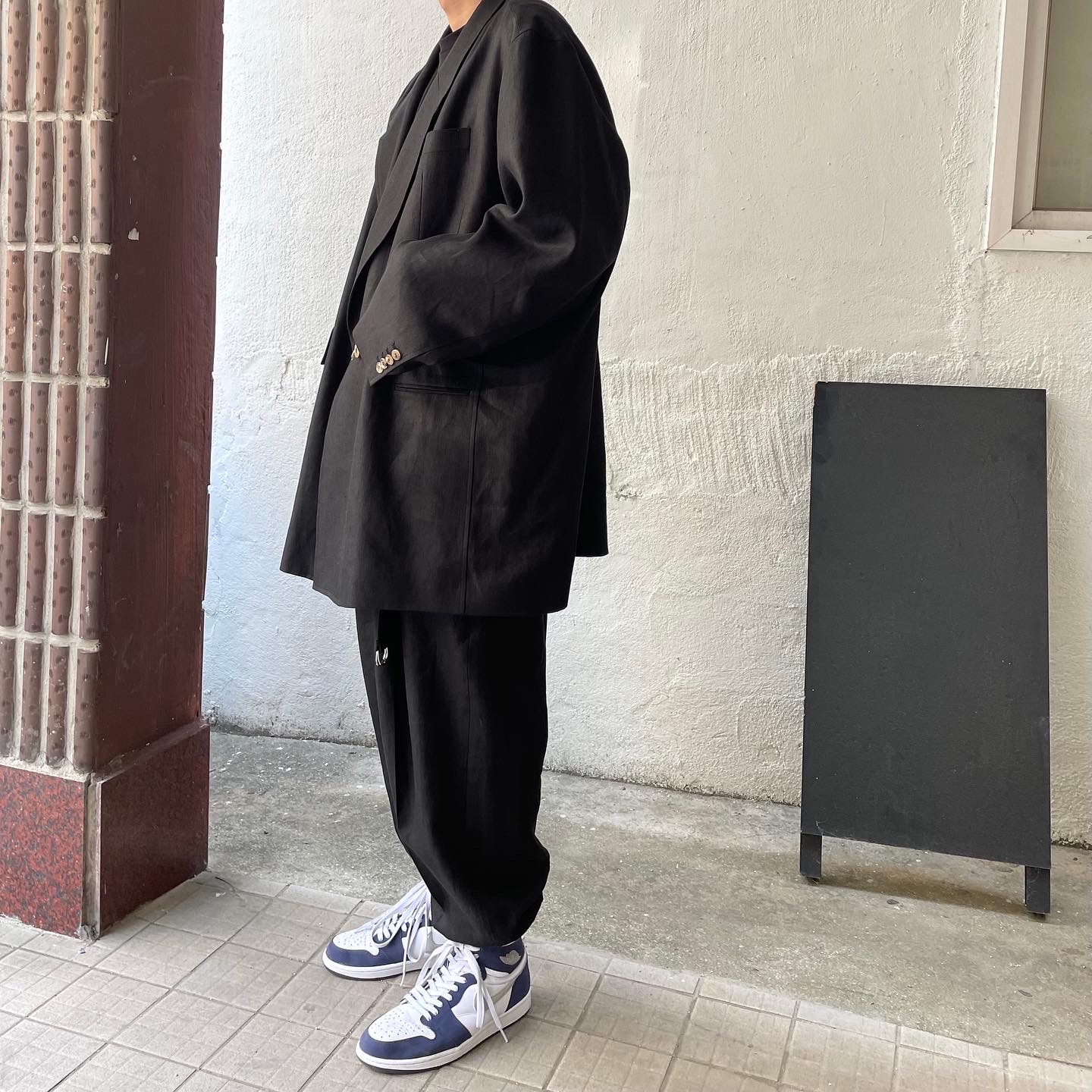 Jordan 1 Retro High OG CO.JP Midnight Navy 착용 스타일 - 3