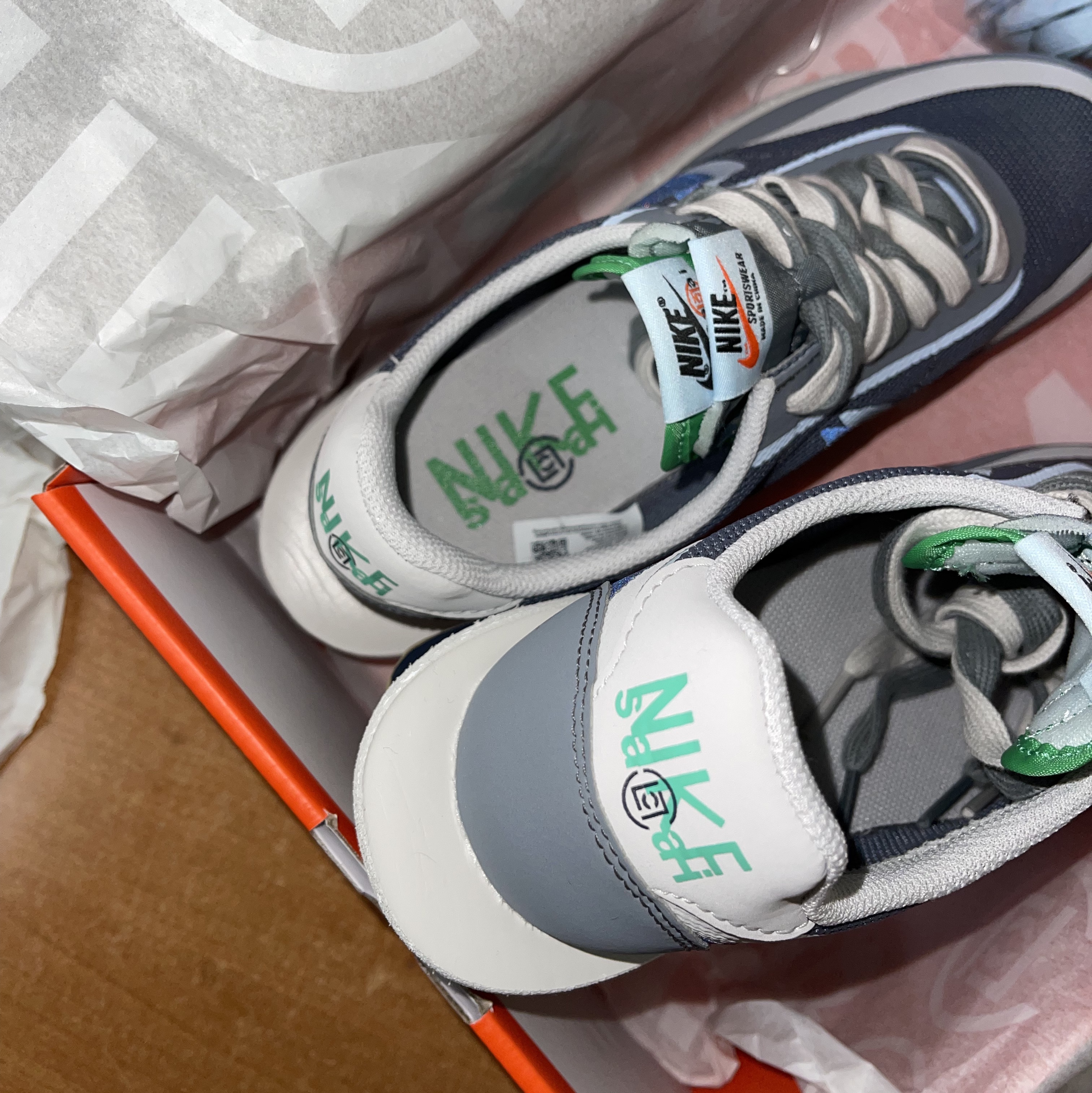 Nike x Sacai x Clot LDWaffle Cool Grey 착용 스타일 - 2