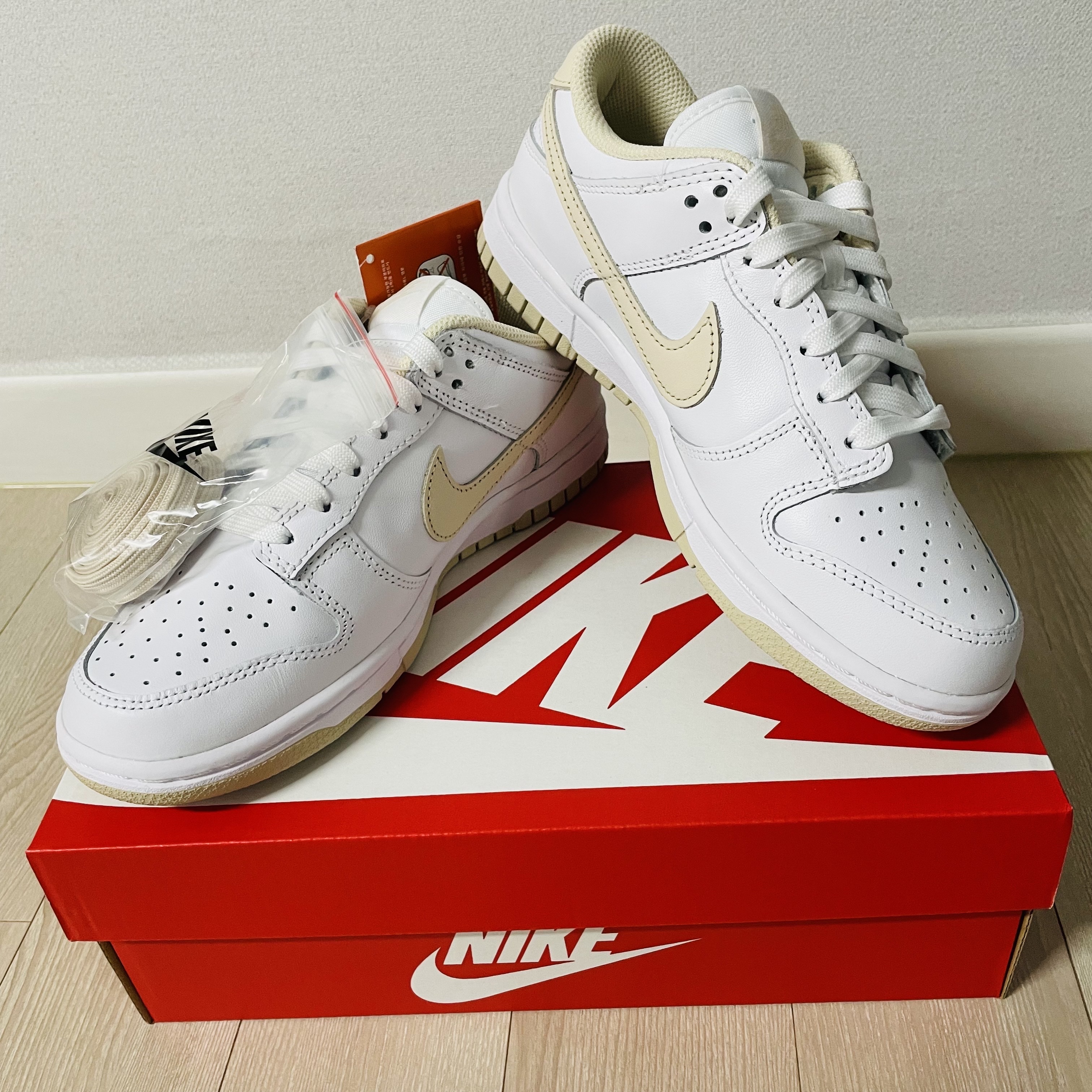 (W) Nike Dunk Low Pearl White 착용 스타일 - 5