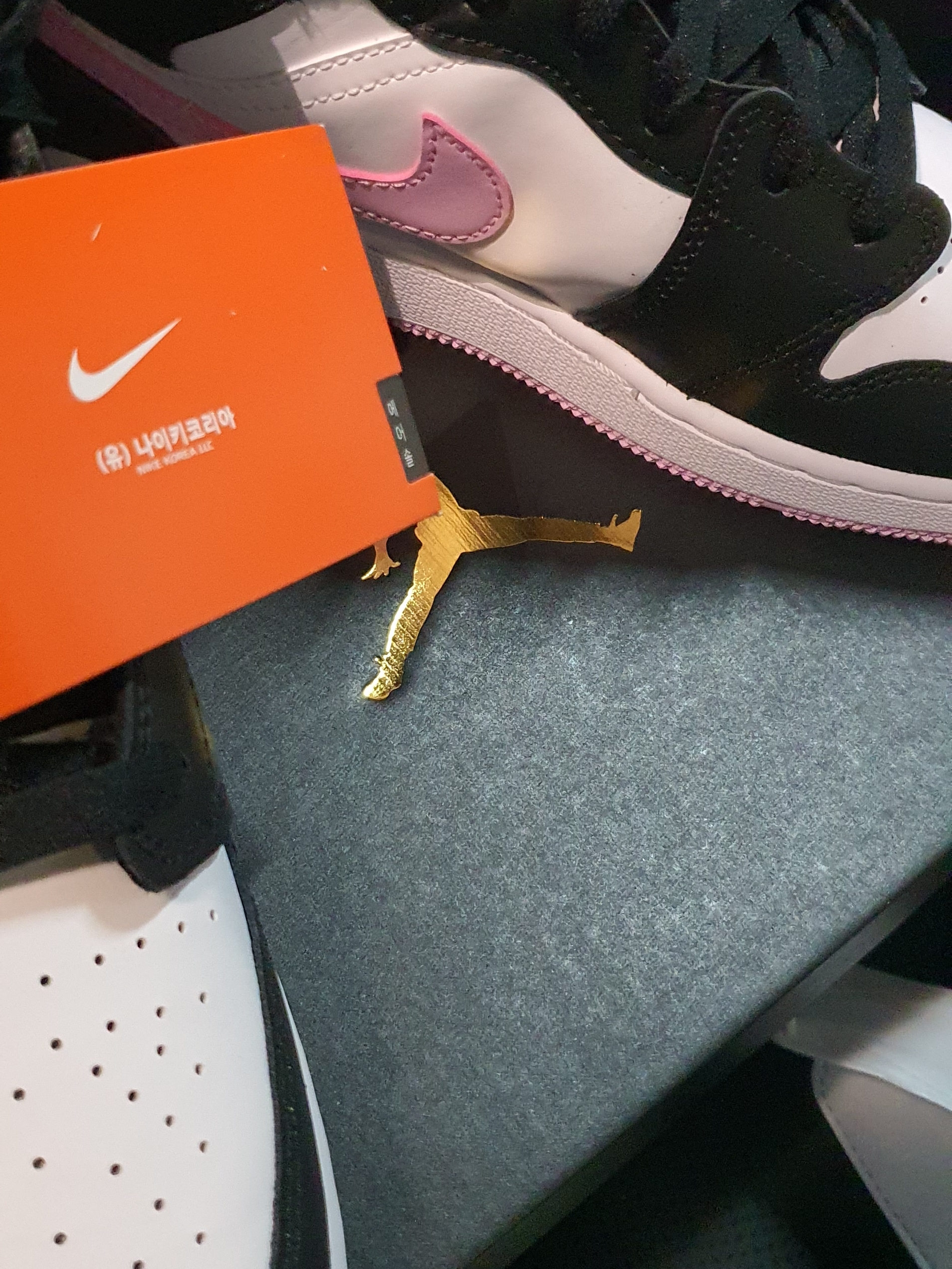 (GS) Jordan 1 Mid Light Arctic Pink 착용 스타일 - 4