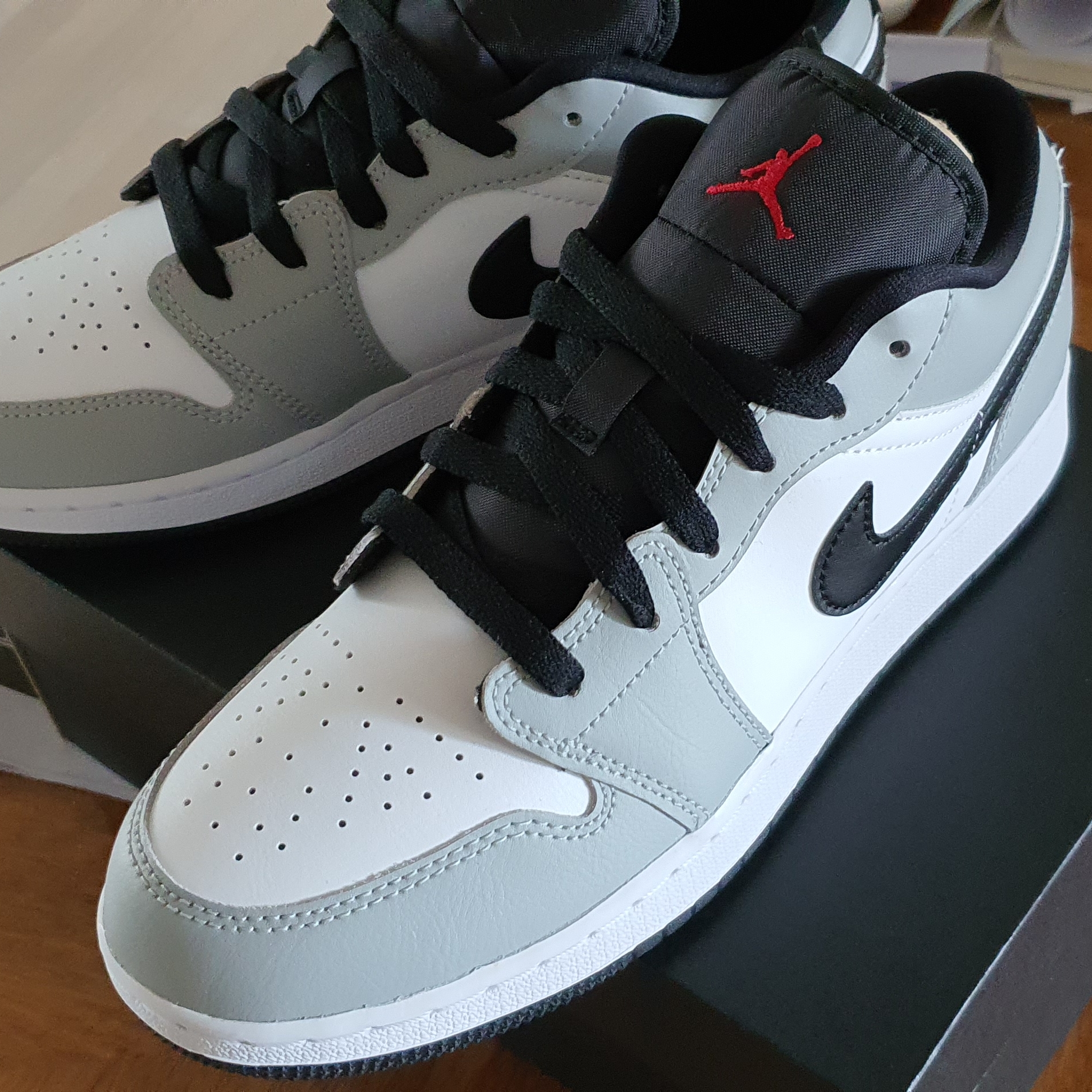 Jordan 1 Low Light Smoke Grey 착용 스타일 - 1