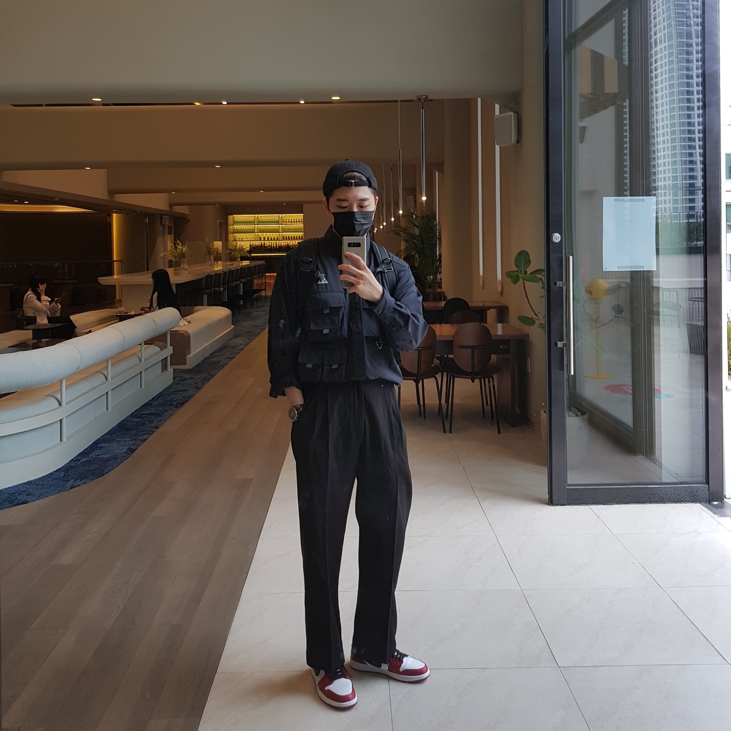 Jordan 1 Mid Chicago 2020, Nike ACG Devastation Trail Work Shirt Black - Asia 착용 스타일 - 1