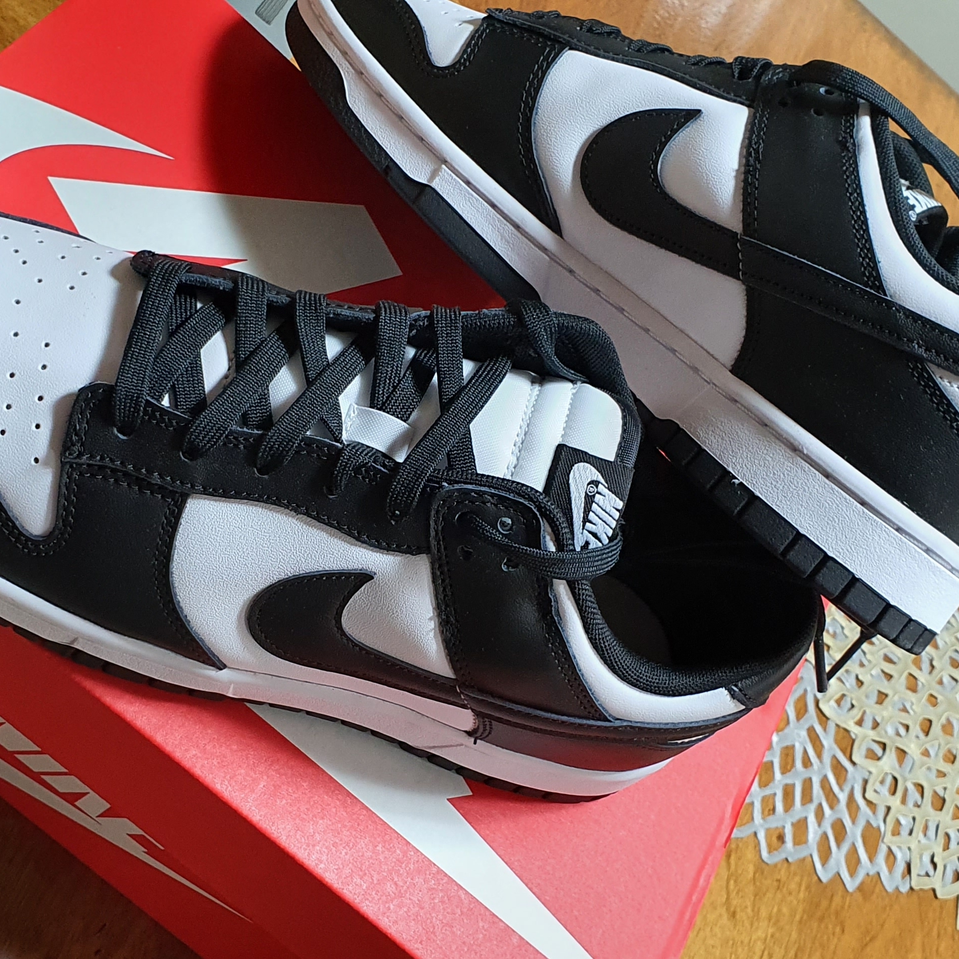 Nike Dunk Low Retro Black 착용 스타일 - 1