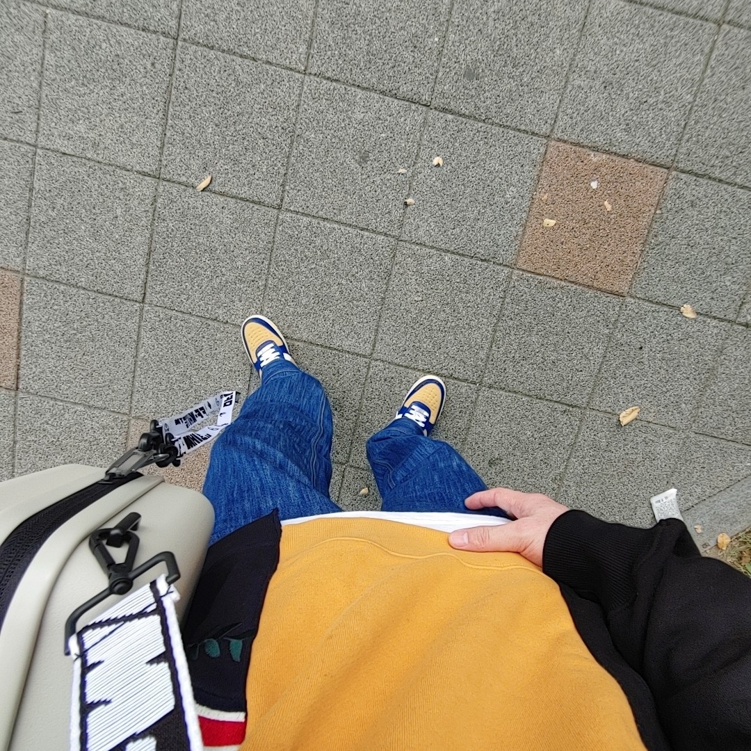 Nike x Undefeated Air Force 1 Low SP 5 On It Court Blue, Off-White x Amore Pacific Protection Box (Without Cosmetics) 착용 스타일 - 2