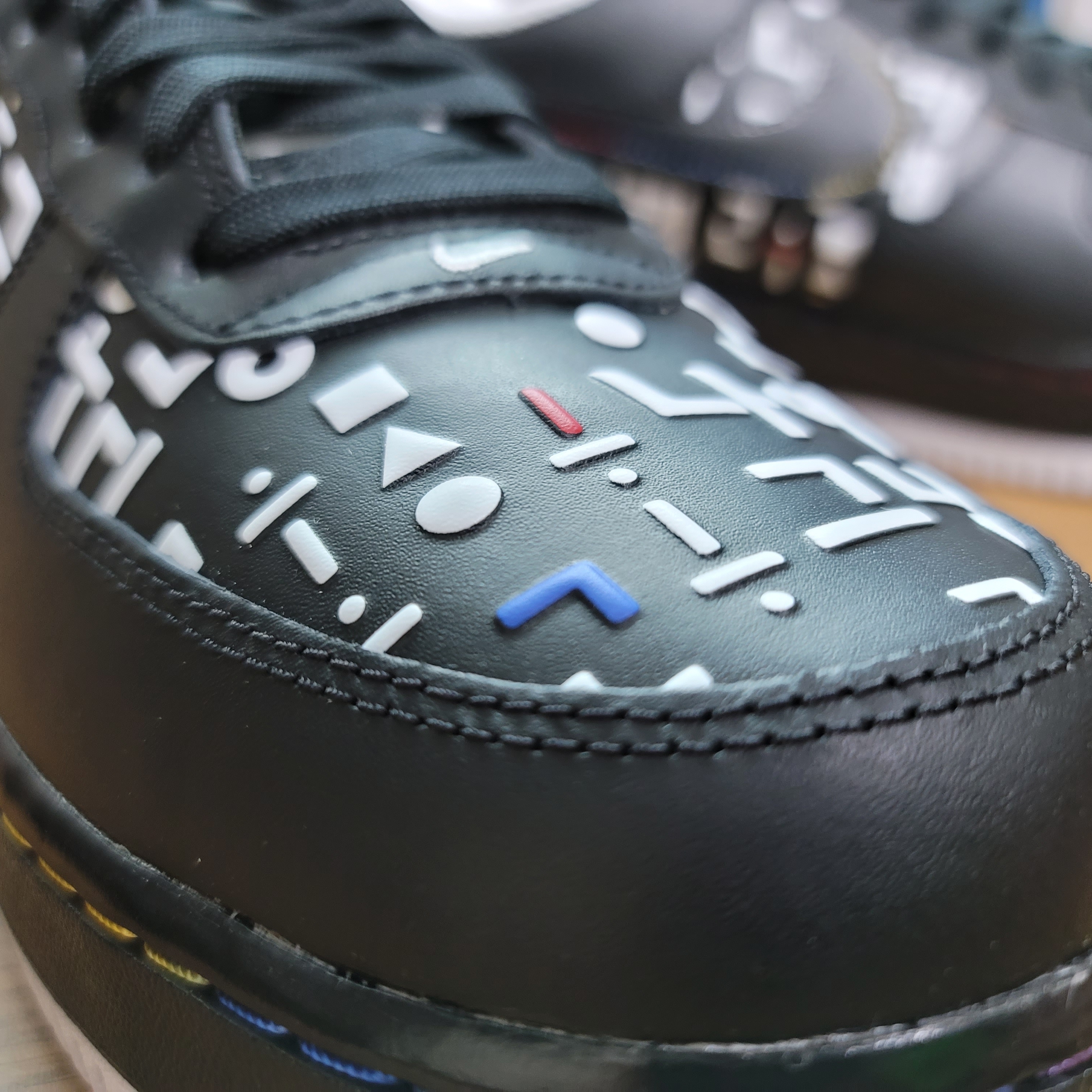 Nike Air Force 1 '07 LV8 Hangul Day 착용 스타일 - 2