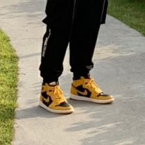 Jordan 1 Retro High OG Pollen 착용 스타일 - 1